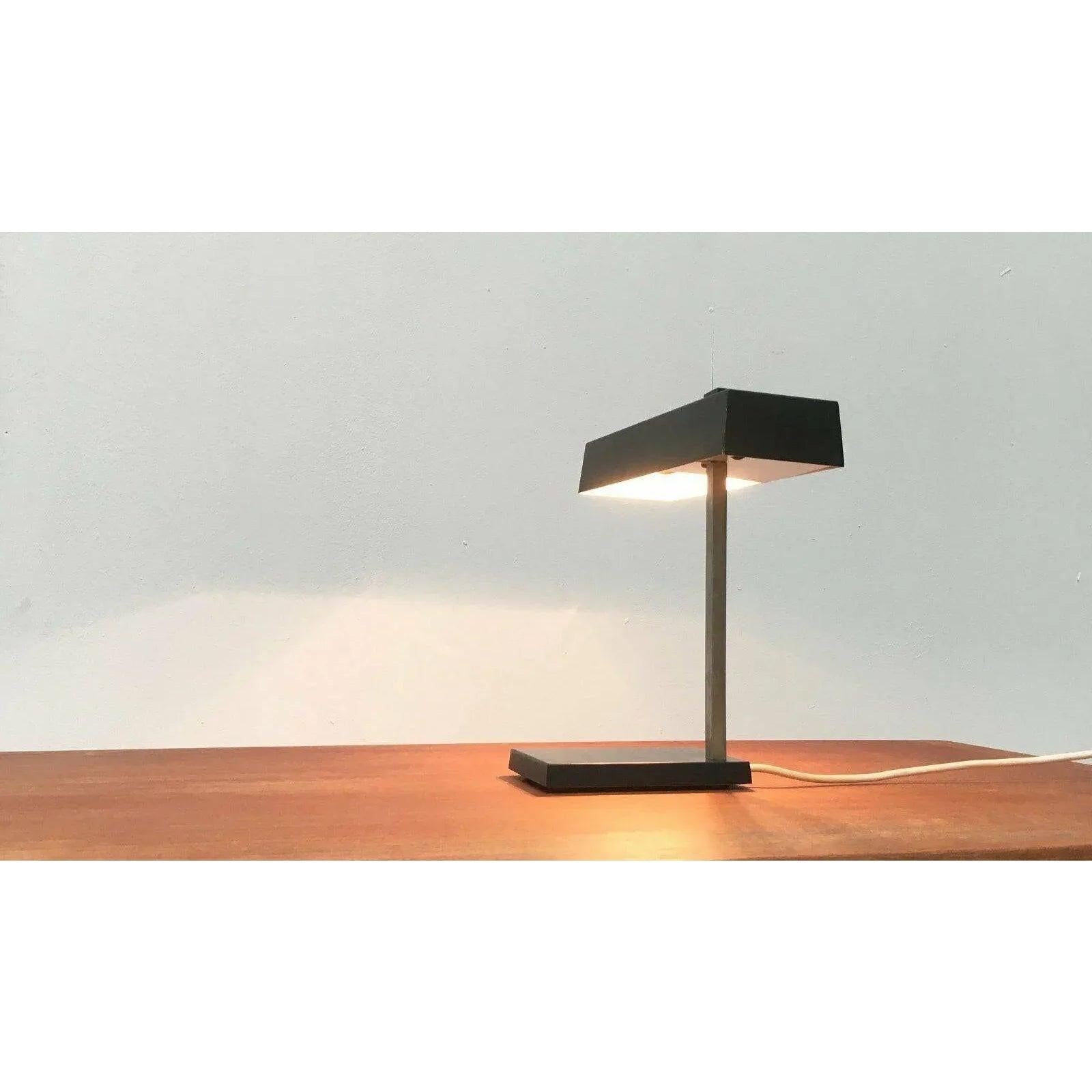Juego de 2 Lámparas de Mesa Minimalistas Alemanas de la Era Espacial de Mediados de Siglo, Años 60 Alemán en venta