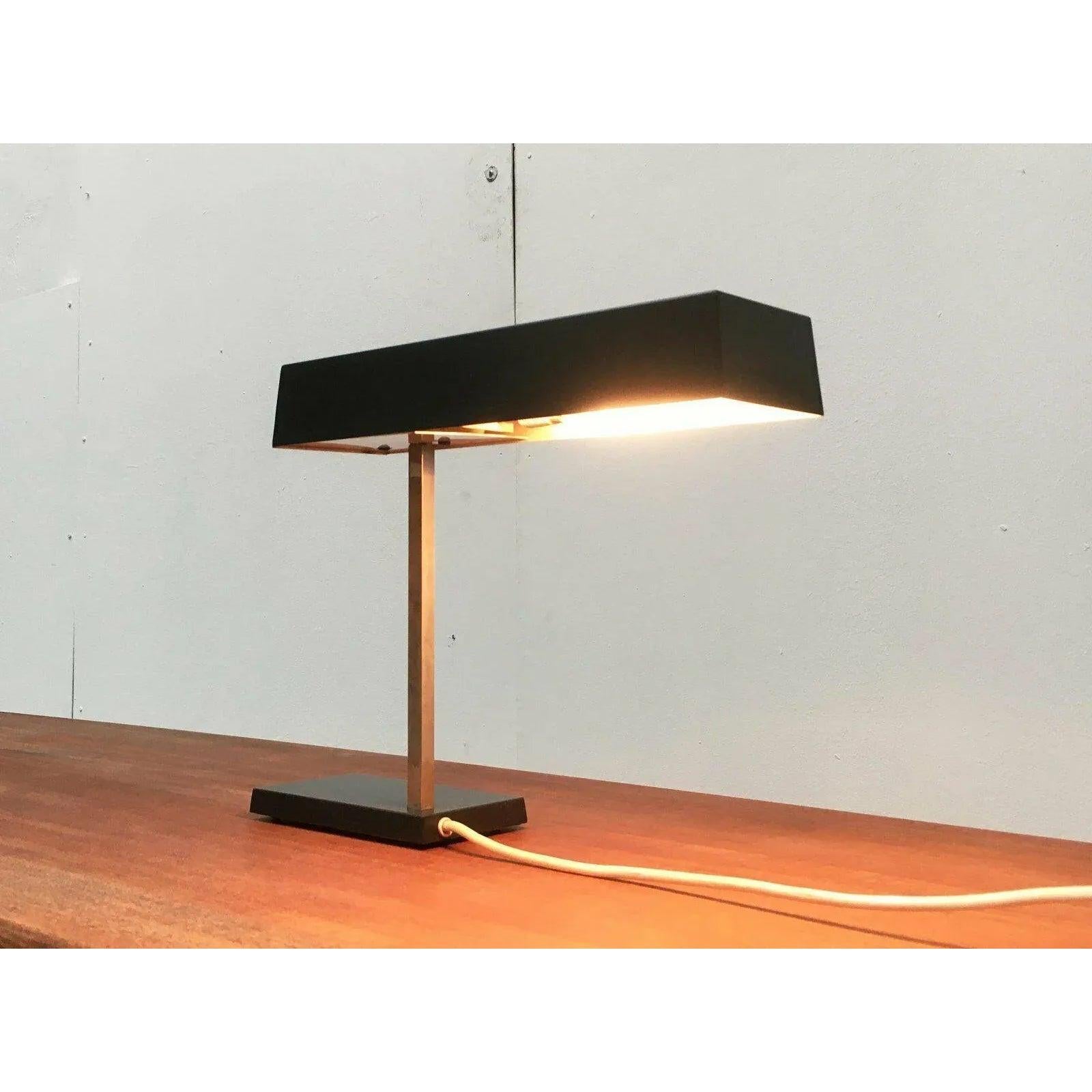 Juego de 2 Lámparas de Mesa Minimalistas Alemanas de la Era Espacial de Mediados de Siglo, Años 60 Metal en venta