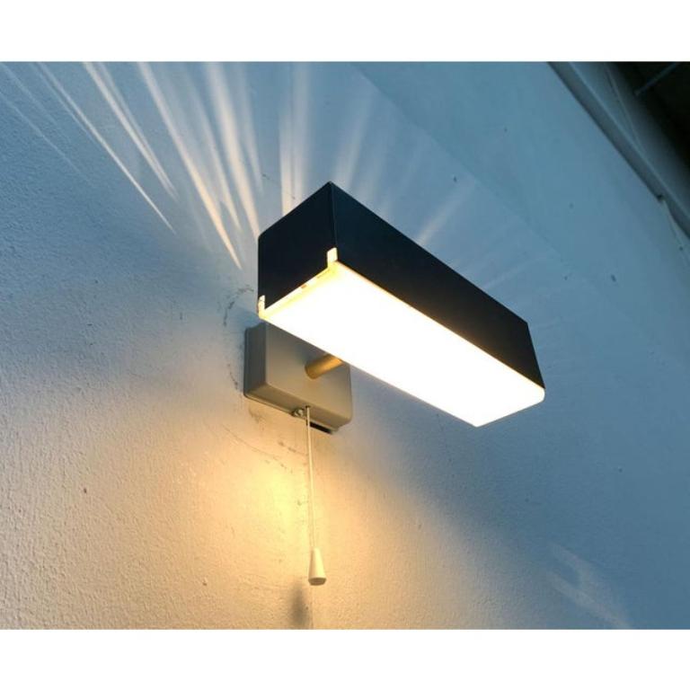 Satz von 2 deutschen minimalistischen Wandlampen aus der Mitte des Jahrhunderts (Space Age), 1960er Jahre (Moderne der Mitte des Jahrhunderts) im Angebot