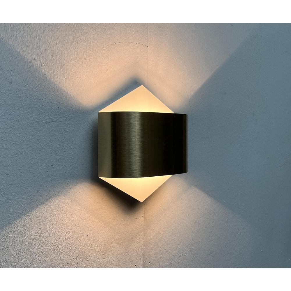 XX secolo Set di 2 lampade da parete tedesche di metà secolo di A Space, Staff, anni '60 in vendita
