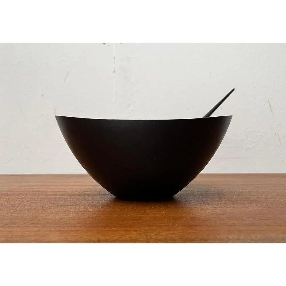 Mid-Century Space Age Salad Bowl and Fork from Emsa, 1960s, Set of 2, in Good conditions. Designed 1960 to 1969 This piece has an attribution markIt is completely authentic 

Additional information:
Materials: Plastic
Styles: Mid-Century