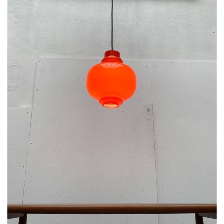 Set di 2 ciondoli svedesi di metà secolo a forma di luce a giorno di Hans-Agne, anni '70 in vendita 4