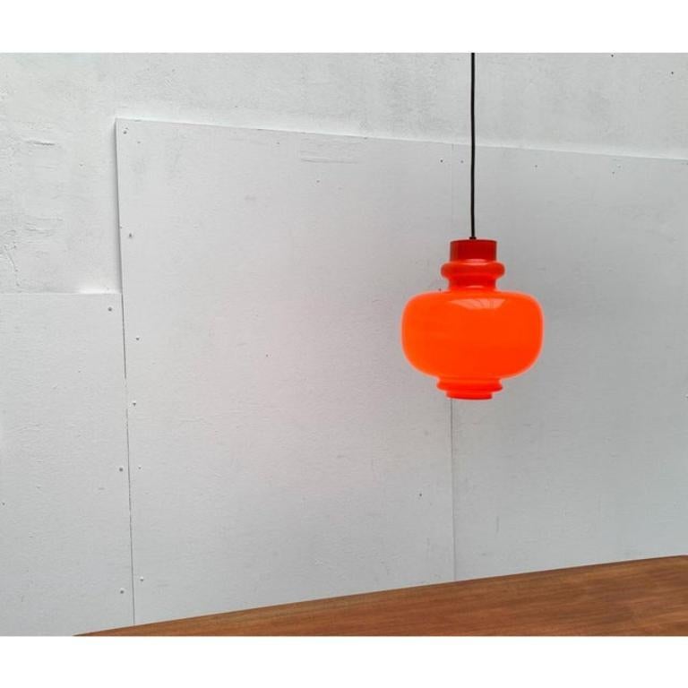 XX secolo Set di 2 ciondoli svedesi di metà secolo a forma di luce a giorno di Hans-Agne, anni '70 in vendita