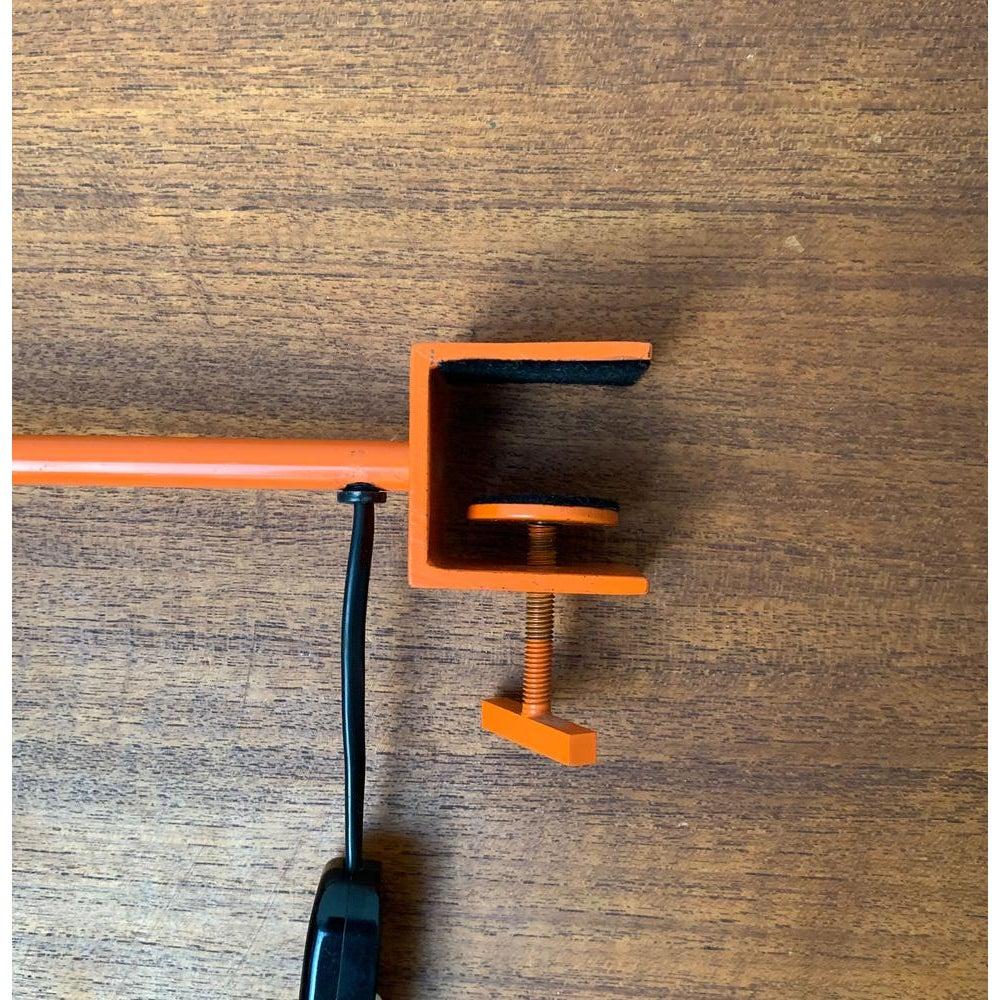 Juego de 2 lámparas de sobremesa Swiss Clamp de mediados de siglo de Swisslamps International en venta 5