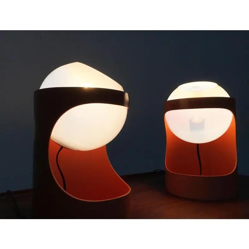 Very rare table lamps from the Swiss manufacturer Baltensweiler based on a design by Rosemarie and Rico Baltensweiler from the 60s.

The design of the Guggerli lamps is very simple. The glass sphere diffusers lie or clamp in a tubular body. The
