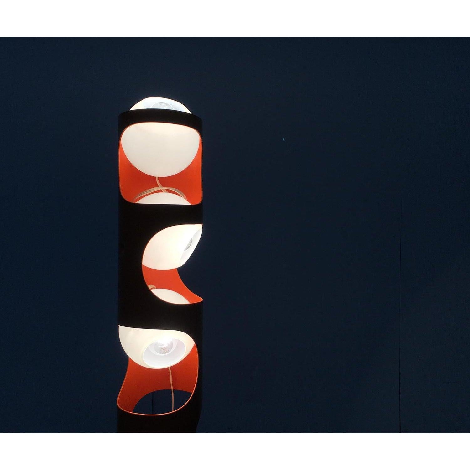 Ensemble de 2 lampadaires Guggerli L3 de l'Ère spatiale suisse du milieu du siècle dernier pour Baltensweiler en vente 4