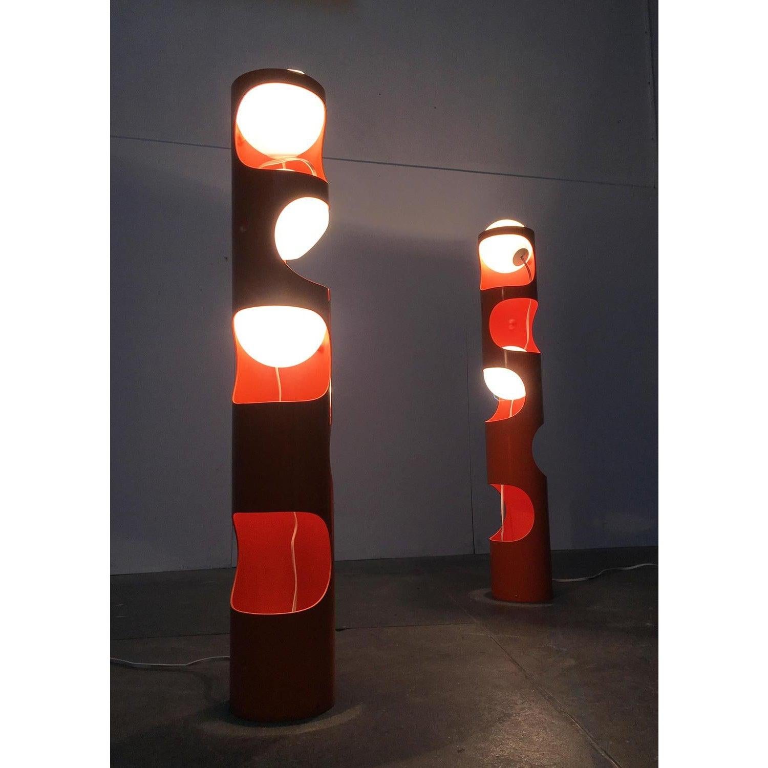 Suisse Ensemble de 2 lampadaires Guggerli L3 de l'Ère spatiale suisse du milieu du siècle dernier pour Baltensweiler en vente