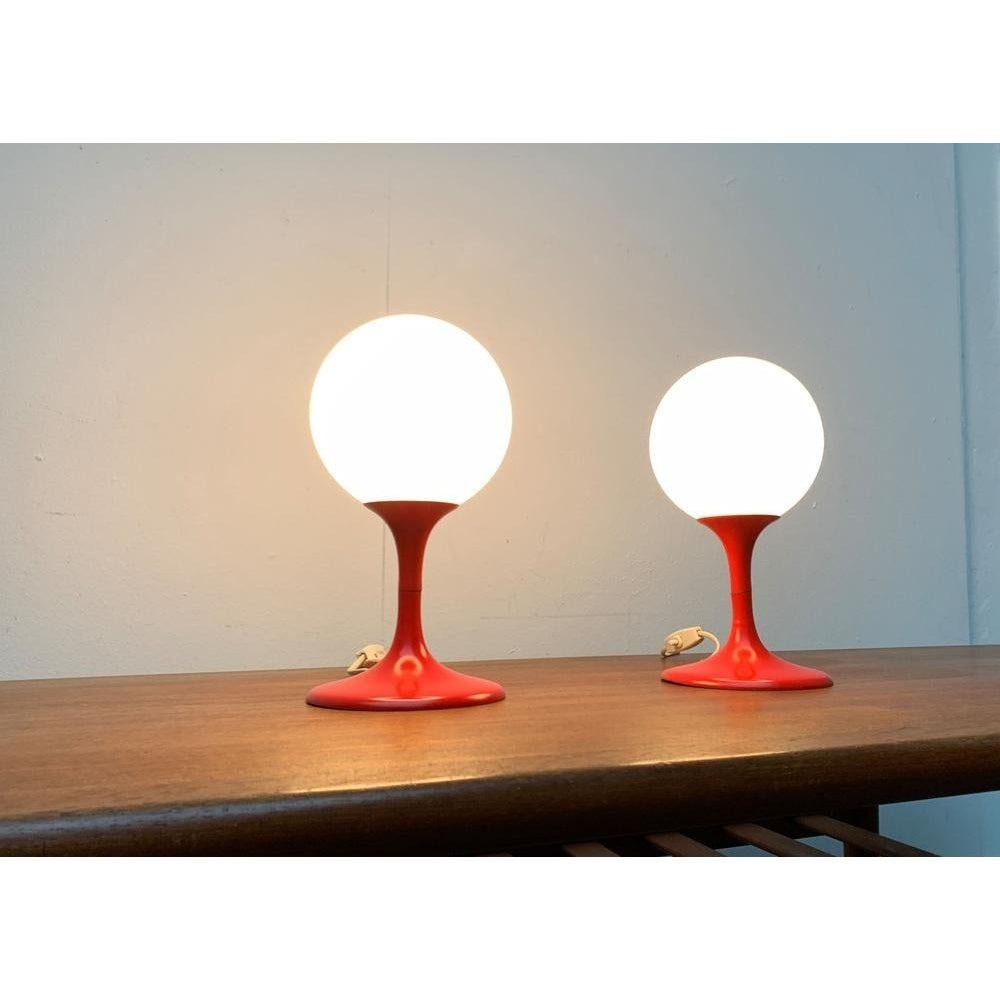 Lot de 2 lampes de table de l'ère spatiale suisse du milieu du siècle par E.R. Nele pour Temde, années 1960 Bon état - En vente à Hamburg, DE