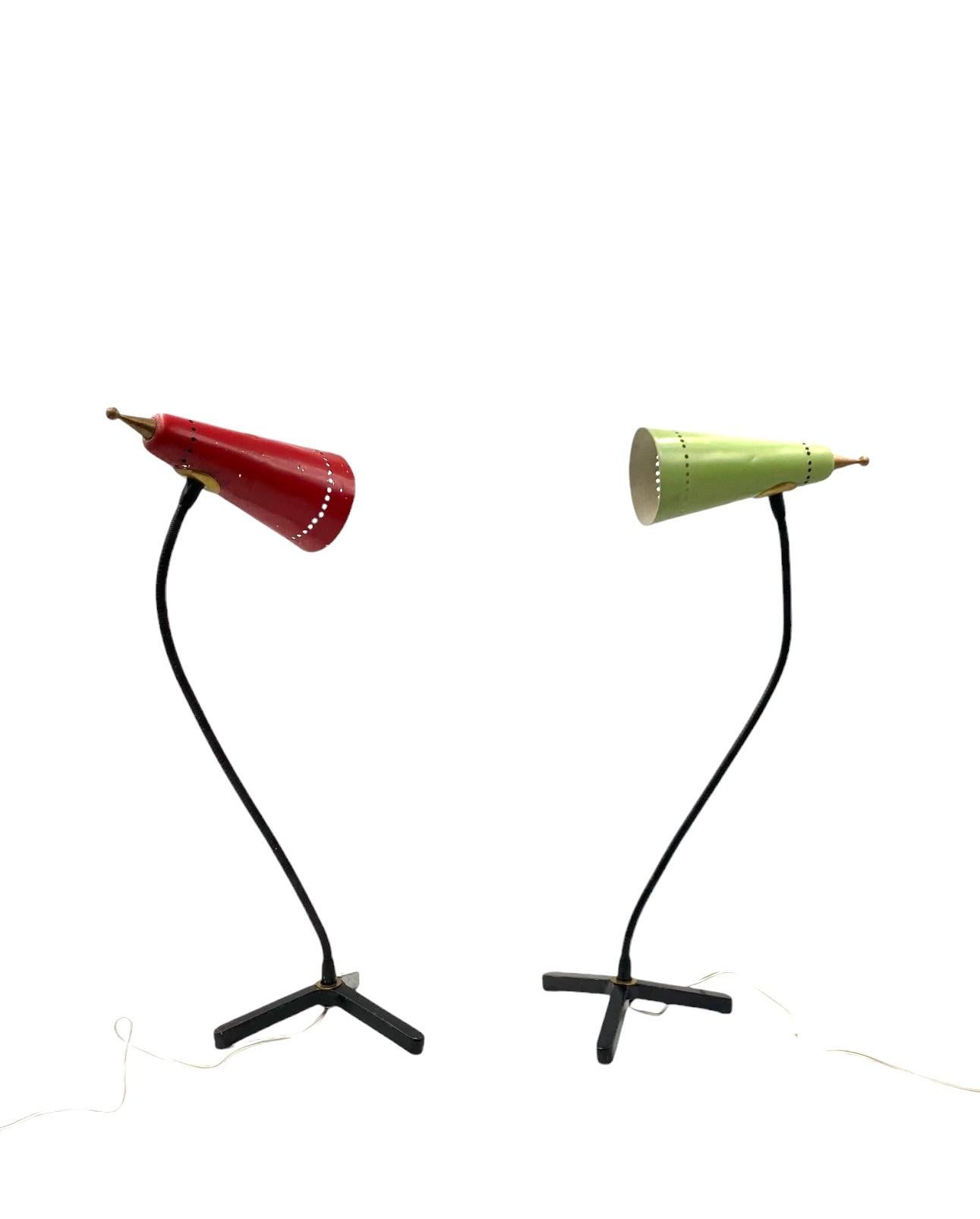 Juego de 2 lámparas de mesa de mediados de siglo, estilo Stilnovo Italia circa 1950s Mid-20th Century en venta