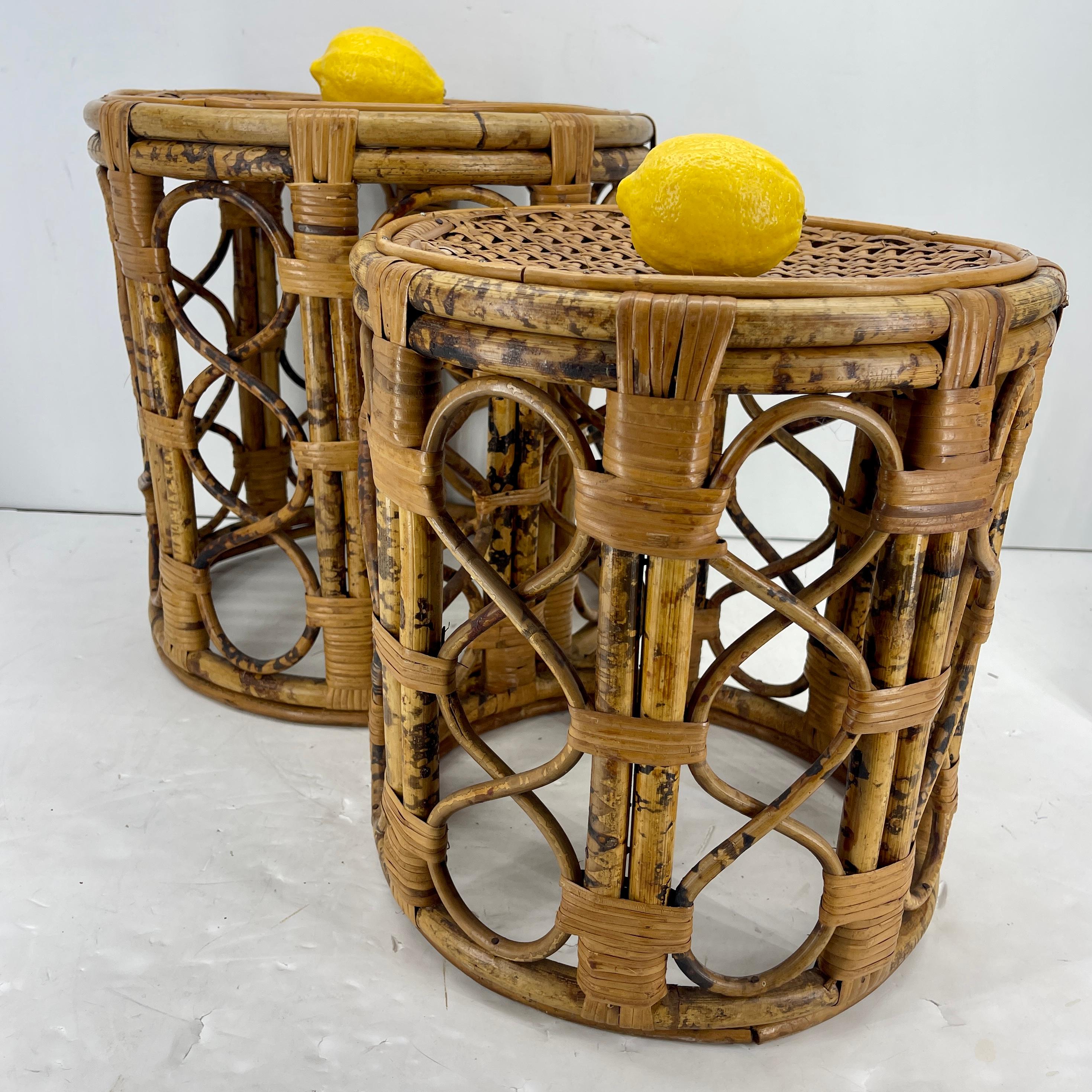 Set of 2 Mid-Century Tortoise Bamboo Rattan Nesting Tables 4