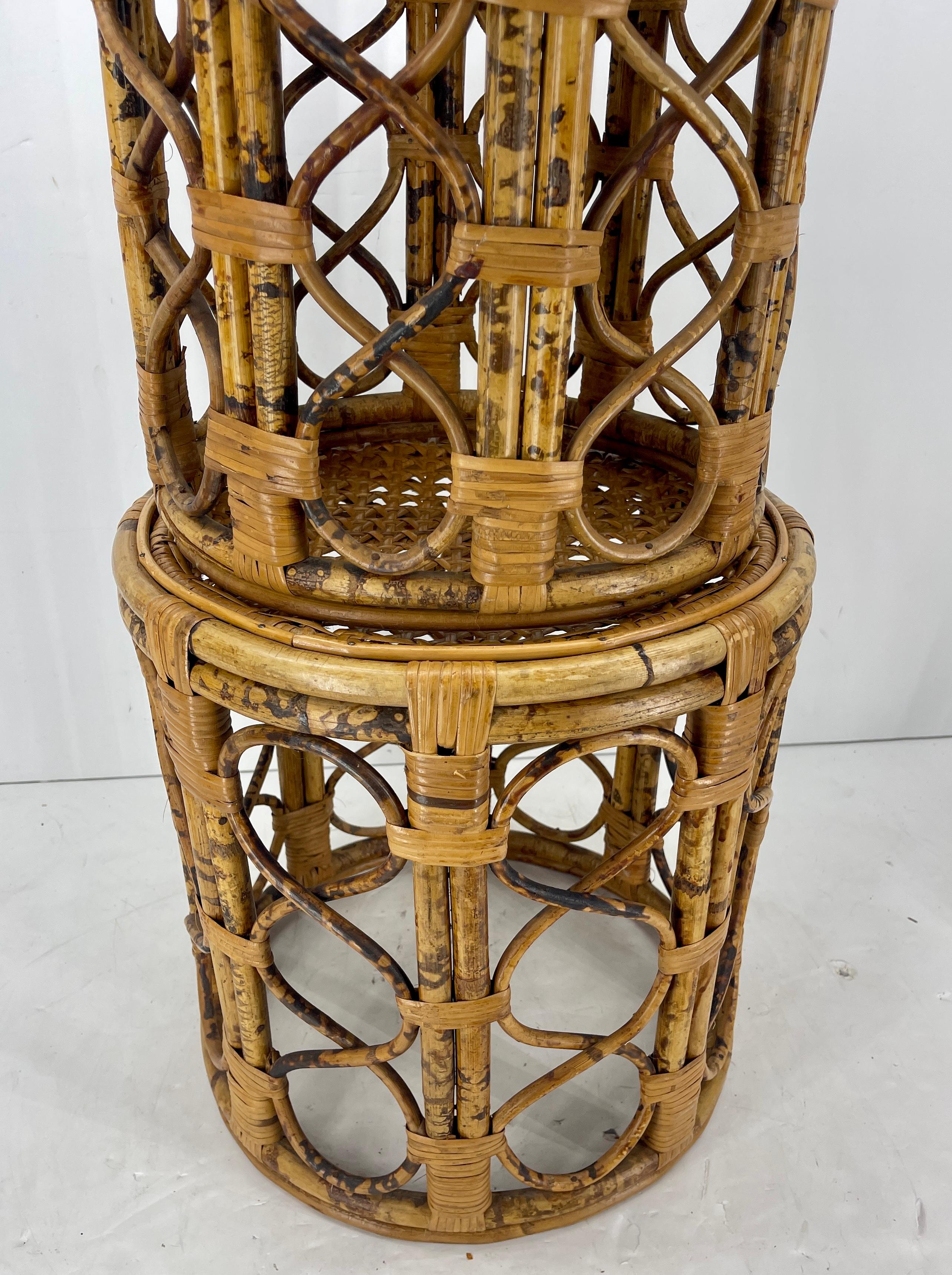 Set of 2 Mid-Century Tortoise Bamboo Rattan Nesting Tables 7