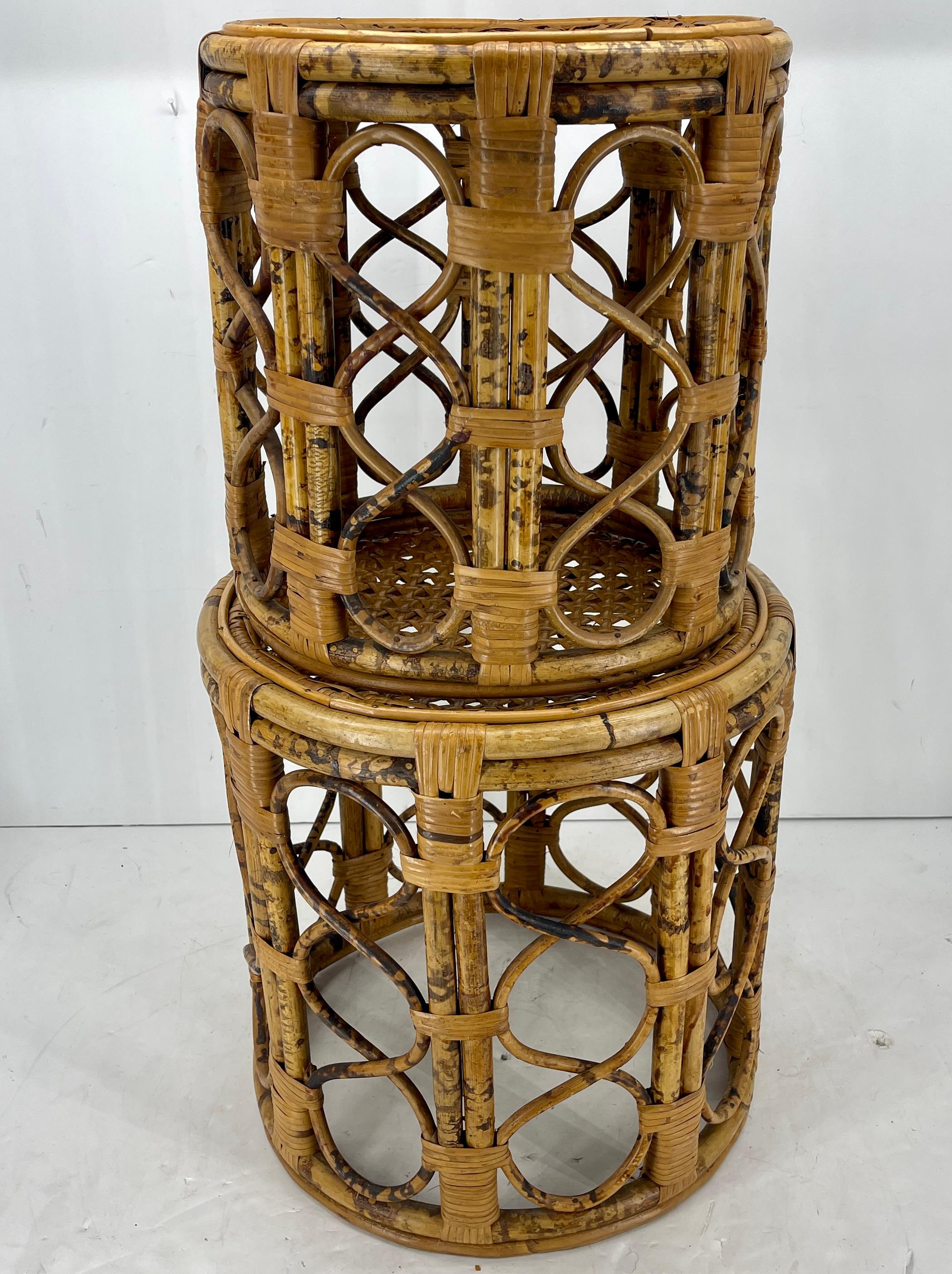 Set of 2 Mid-Century Tortoise Bamboo Rattan Nesting Tables 1