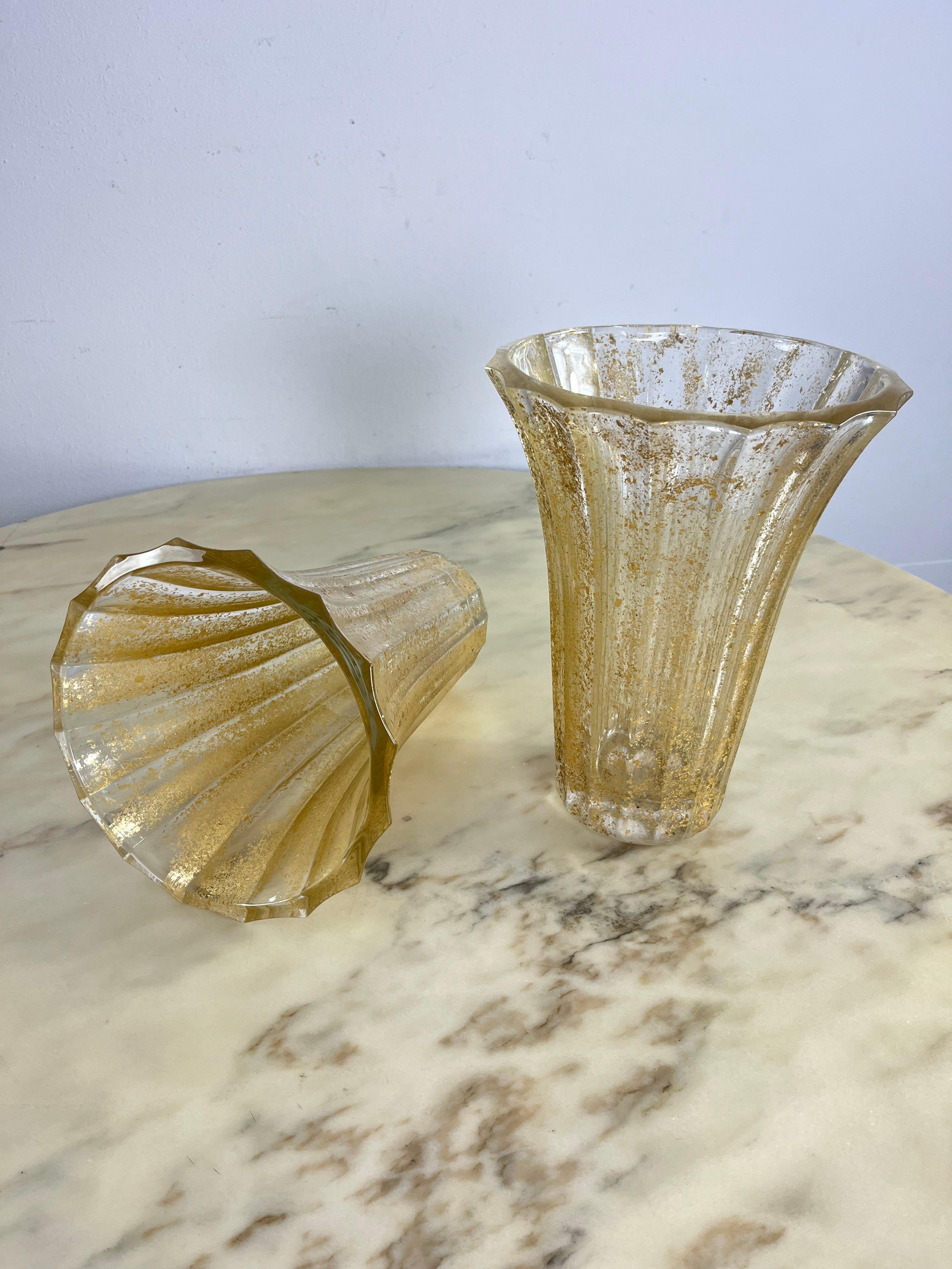 Set di 2 vasi di metà secolo in vetro di Murano a foglia d'oro 1960s In condizioni buone in vendita a Palermo, IT
