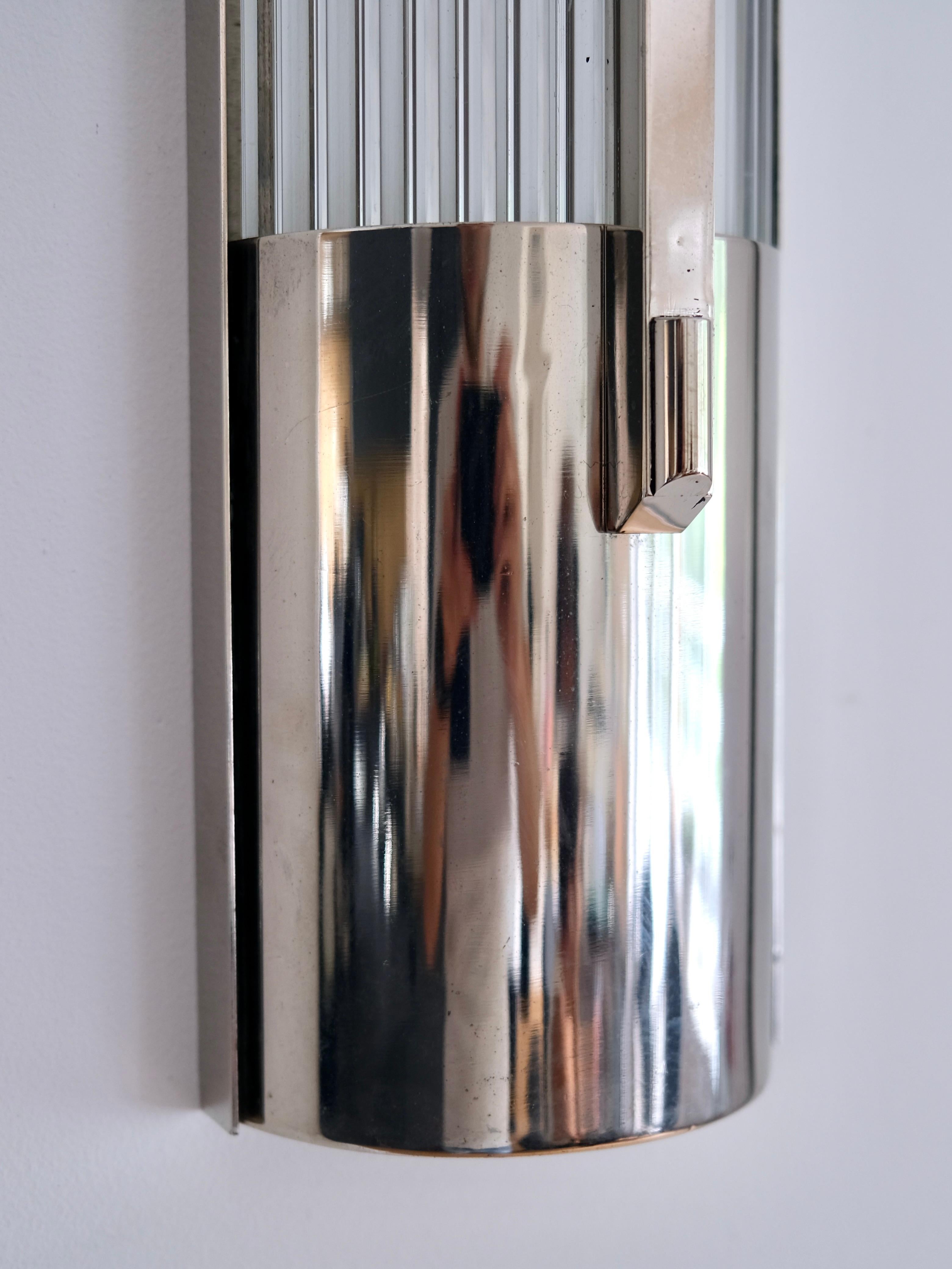 Set of 2 Mid-Century Wall Sconces in Chrome with Glass Rods, France 1960s In Good Condition For Sale In Ulm, DE