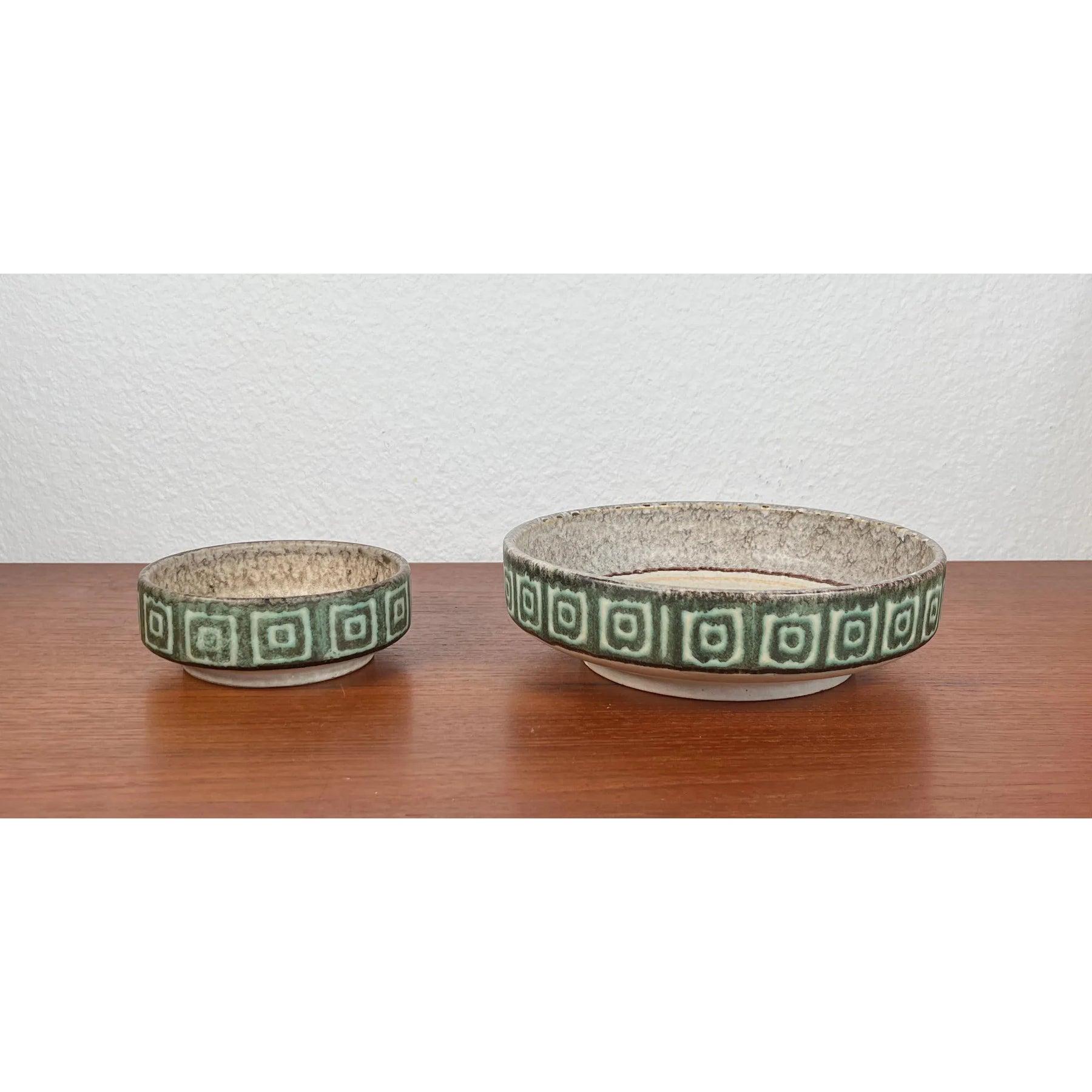 Set of 2 Mid-Century West German Pottery WGP Bowls, 1960s For Sale 5