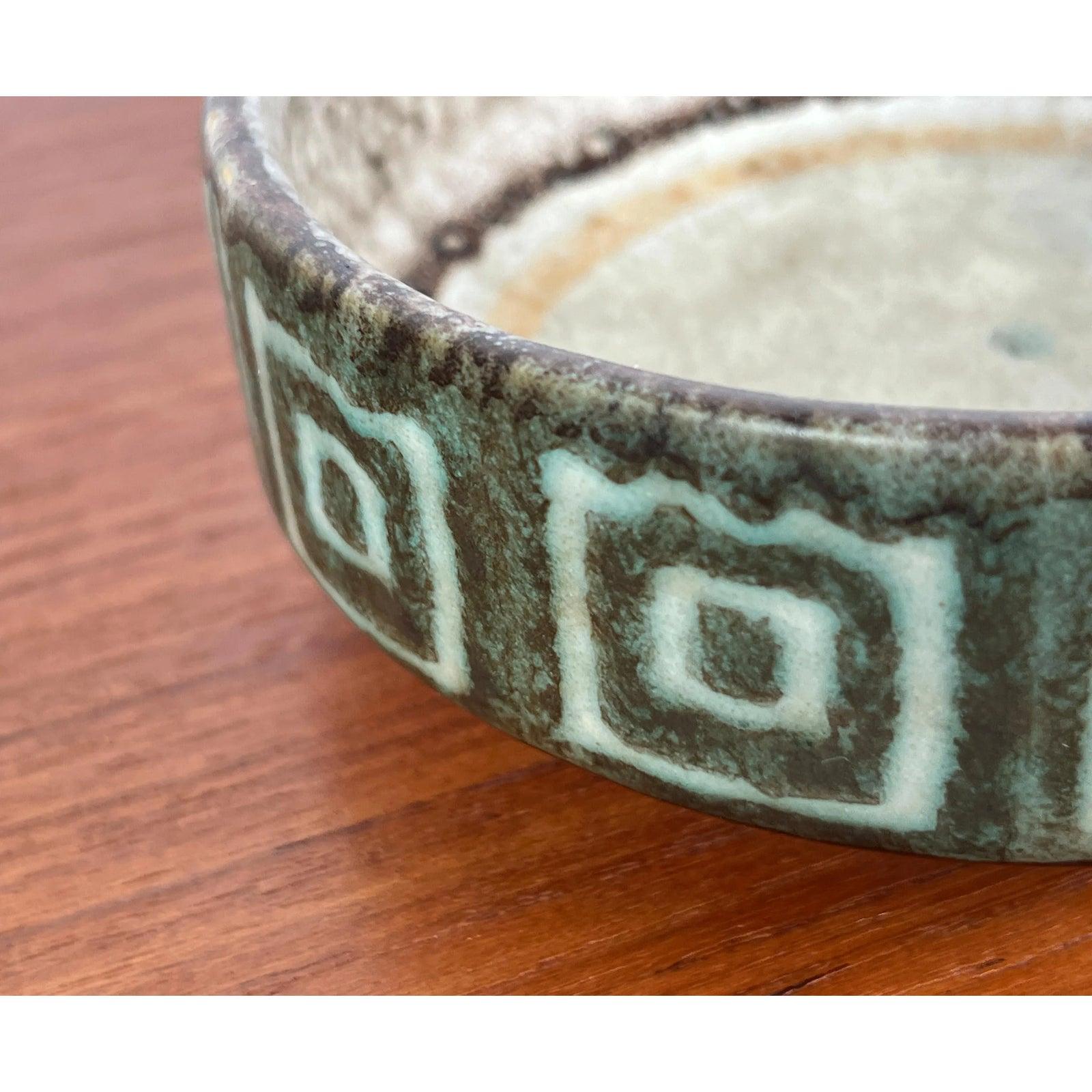 Mid-Century Modern Set of 2 Mid-Century West German Pottery WGP Bowls, 1960s For Sale