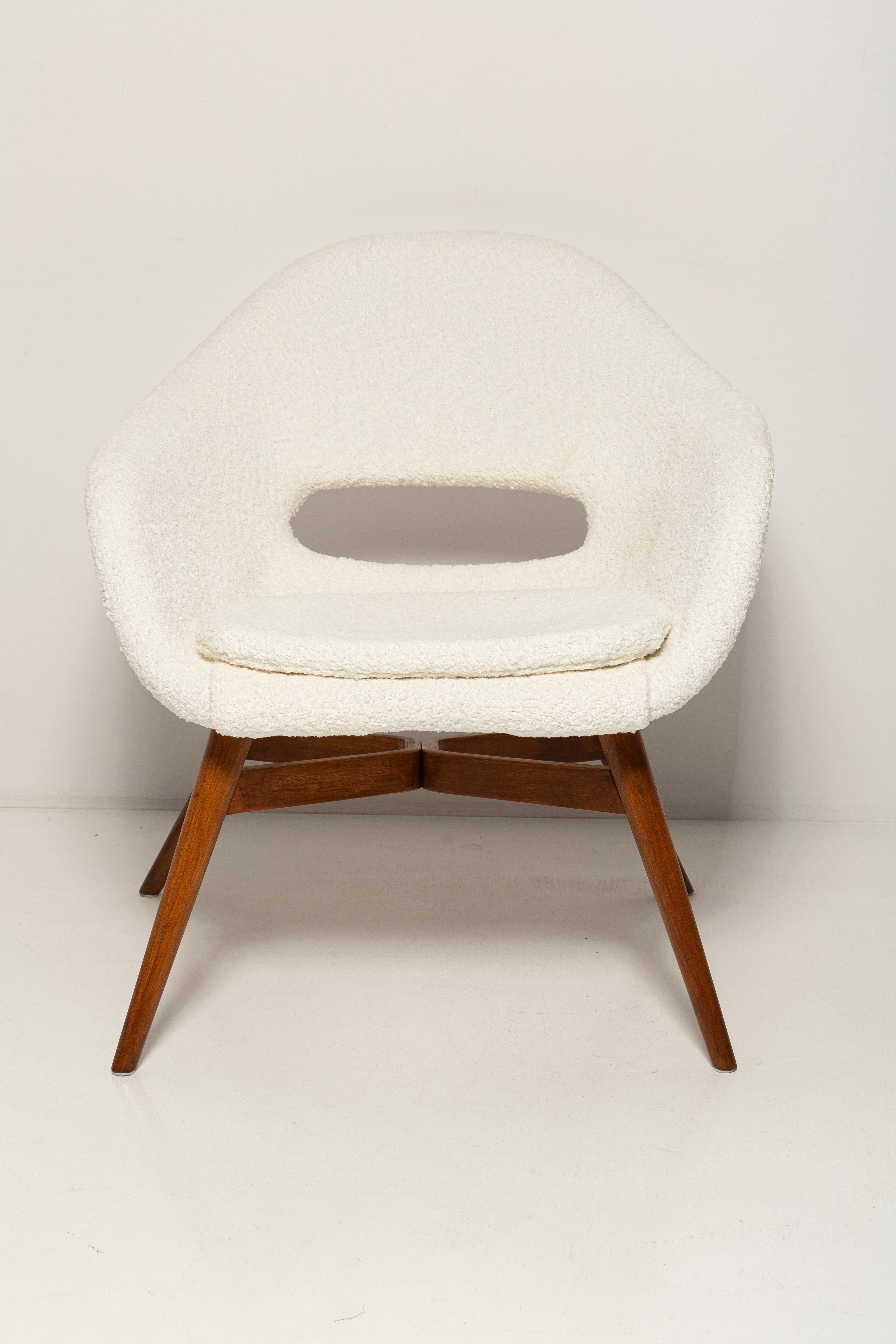 Fabric Set of 2 Mid Century White Boucle Shell Chairs, M Navratil, Czechoslovakia, 1960 For Sale