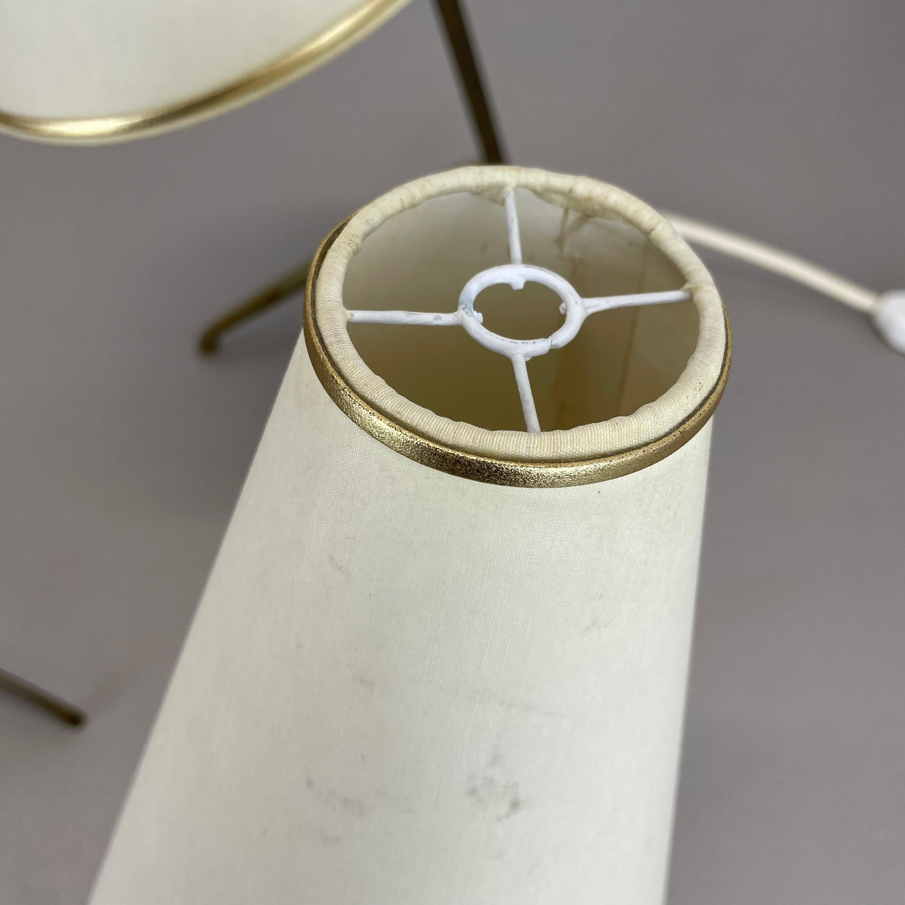 Ensemble de 2 lampes de table en laiton modernes du milieu du siècle dernier attribuées à J.T KALMAR, Autriche 1950 en vente 13