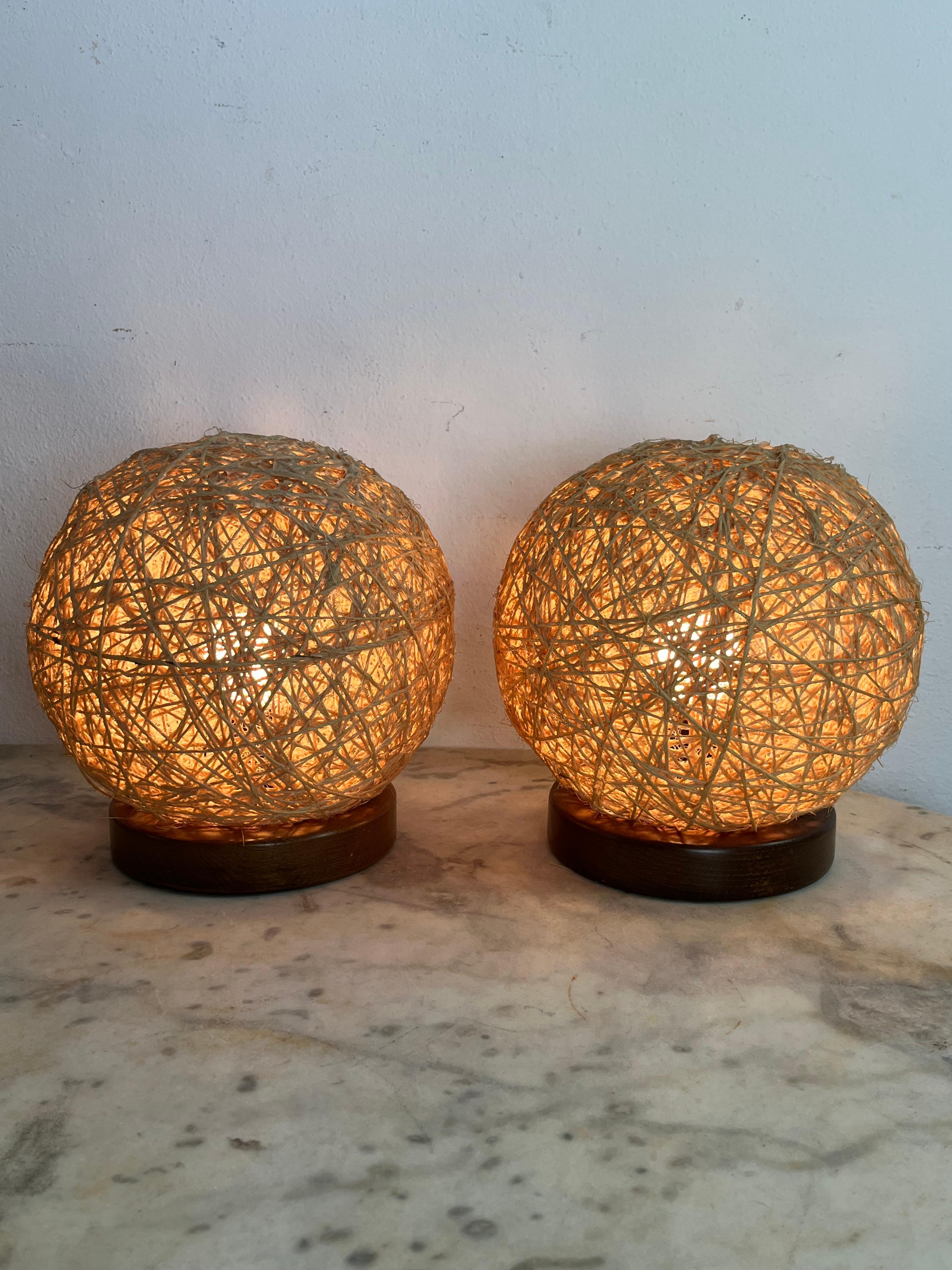 Set of 2 Midcentury Twine Table Lamps, 1960s In Good Condition For Sale In Palermo, IT
