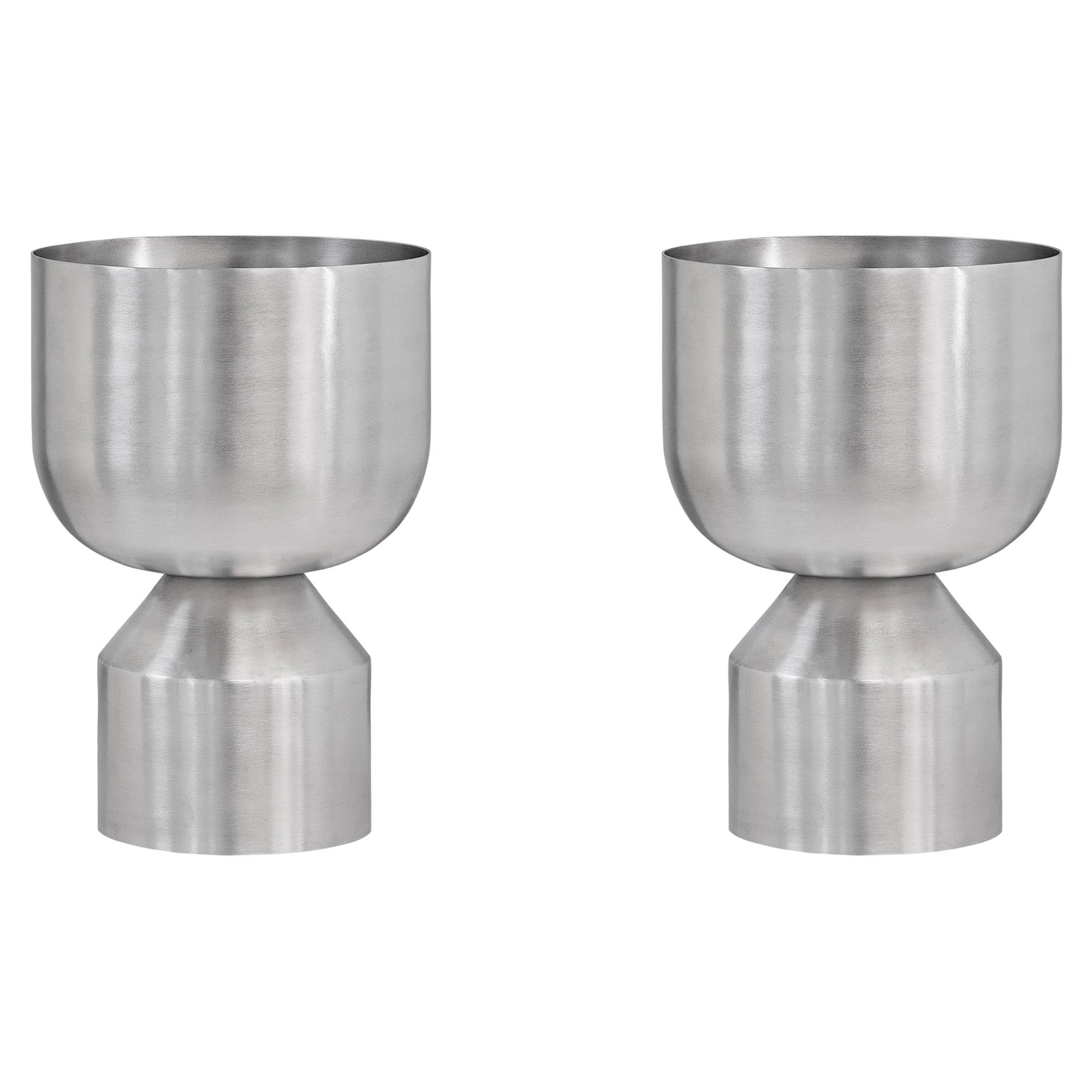 Set of 2 Midi Ada Planters by Llot Llov