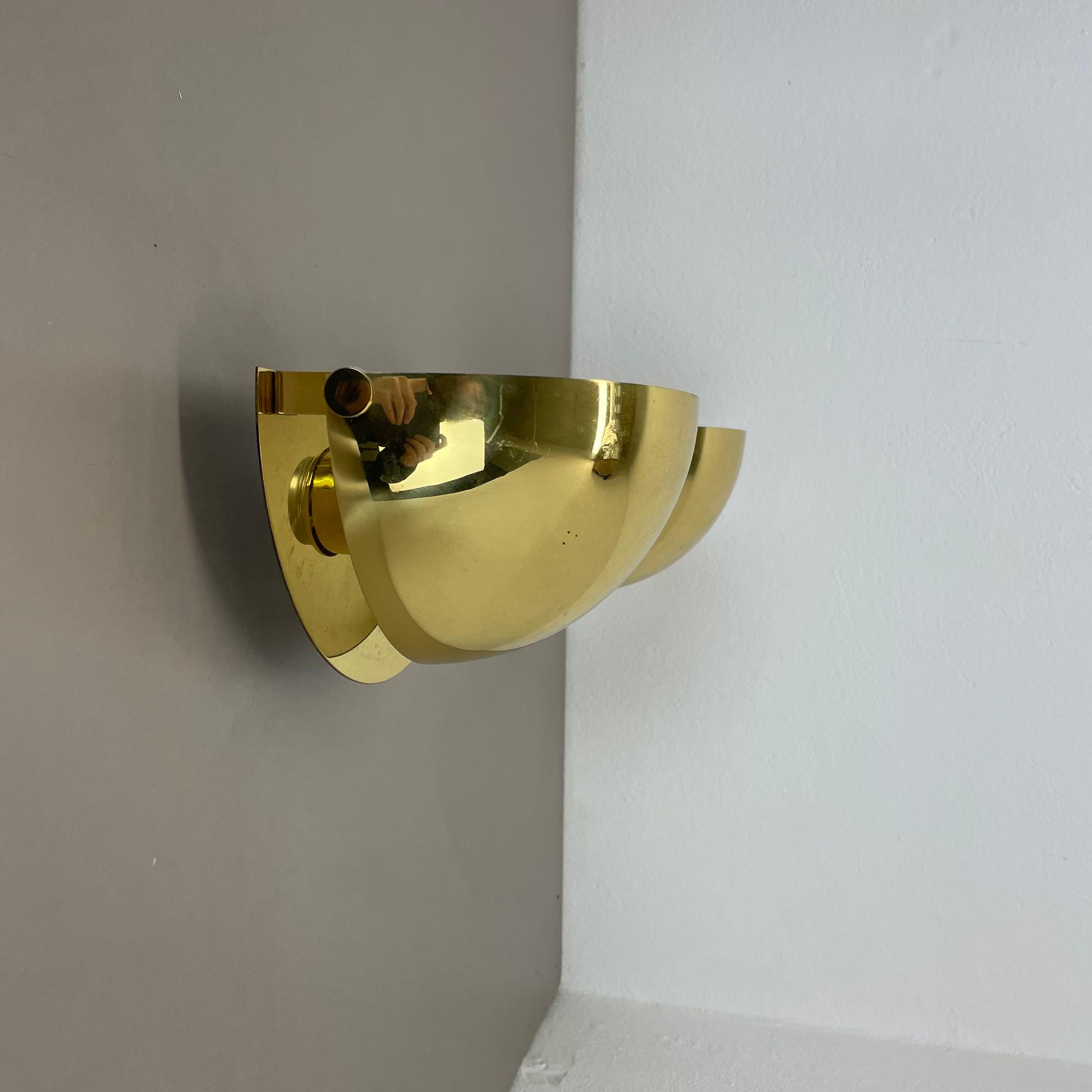 Mid-Century moderno Set di 2 lampade da parete minimaliste in ottone in stile Sciolari, Italia anni '80 in vendita