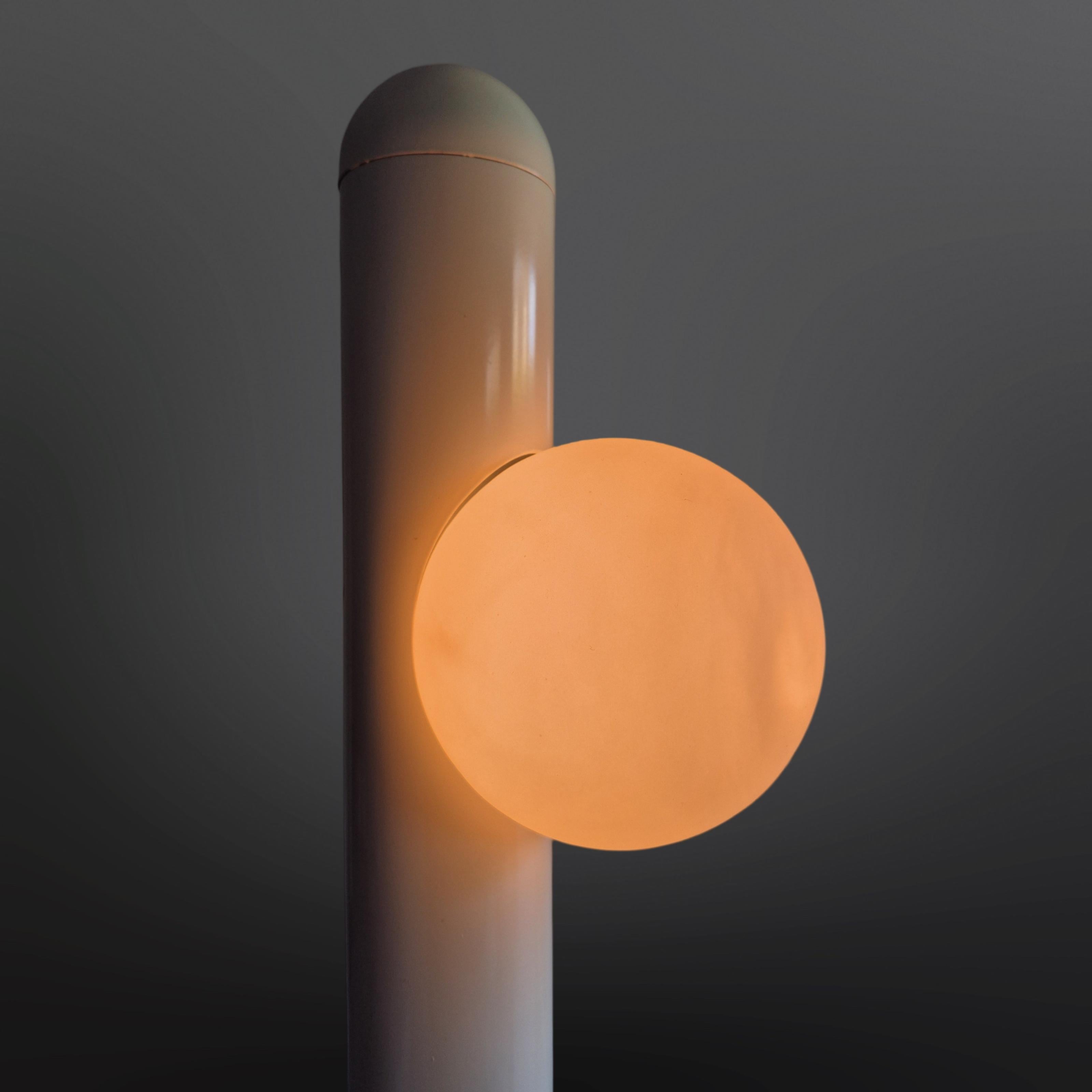 Space Age Set of 2 minimalist space age lamps, Netherlands 1970s For Sale