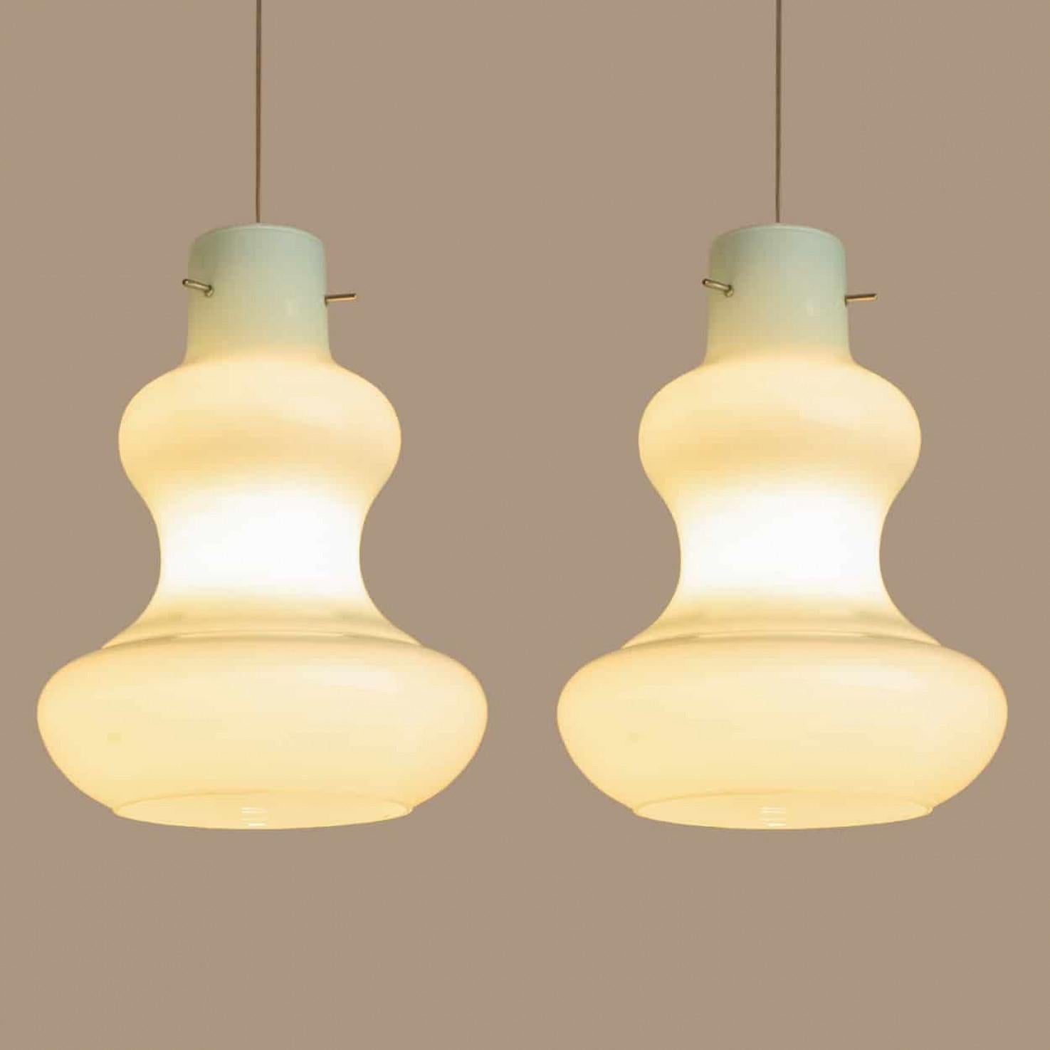 Modern Set of 2 Mint Murano Glass Pendant Lights by Massimo Vignelli for Venini, 1960 For Sale