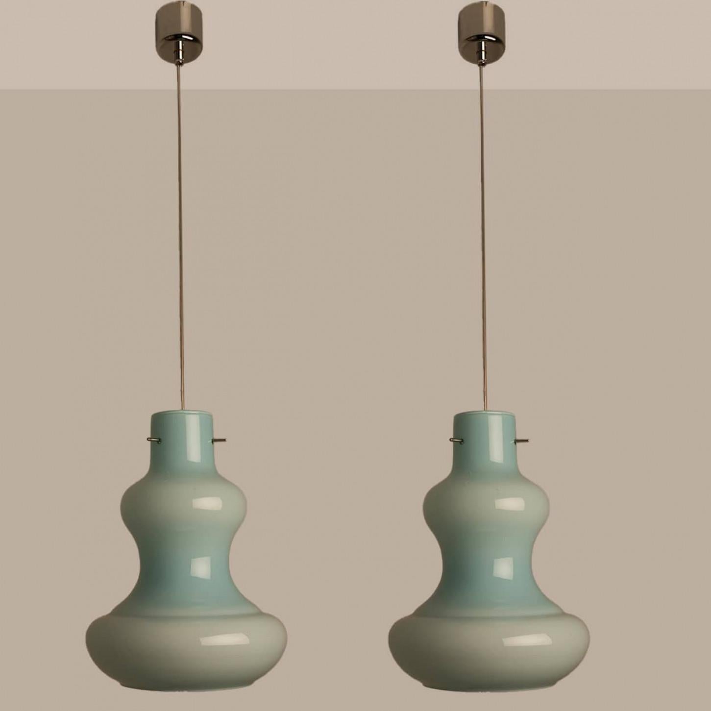 Italian Set of 2 Mint Murano Glass Pendant Lights by Massimo Vignelli for Venini, 1960 For Sale