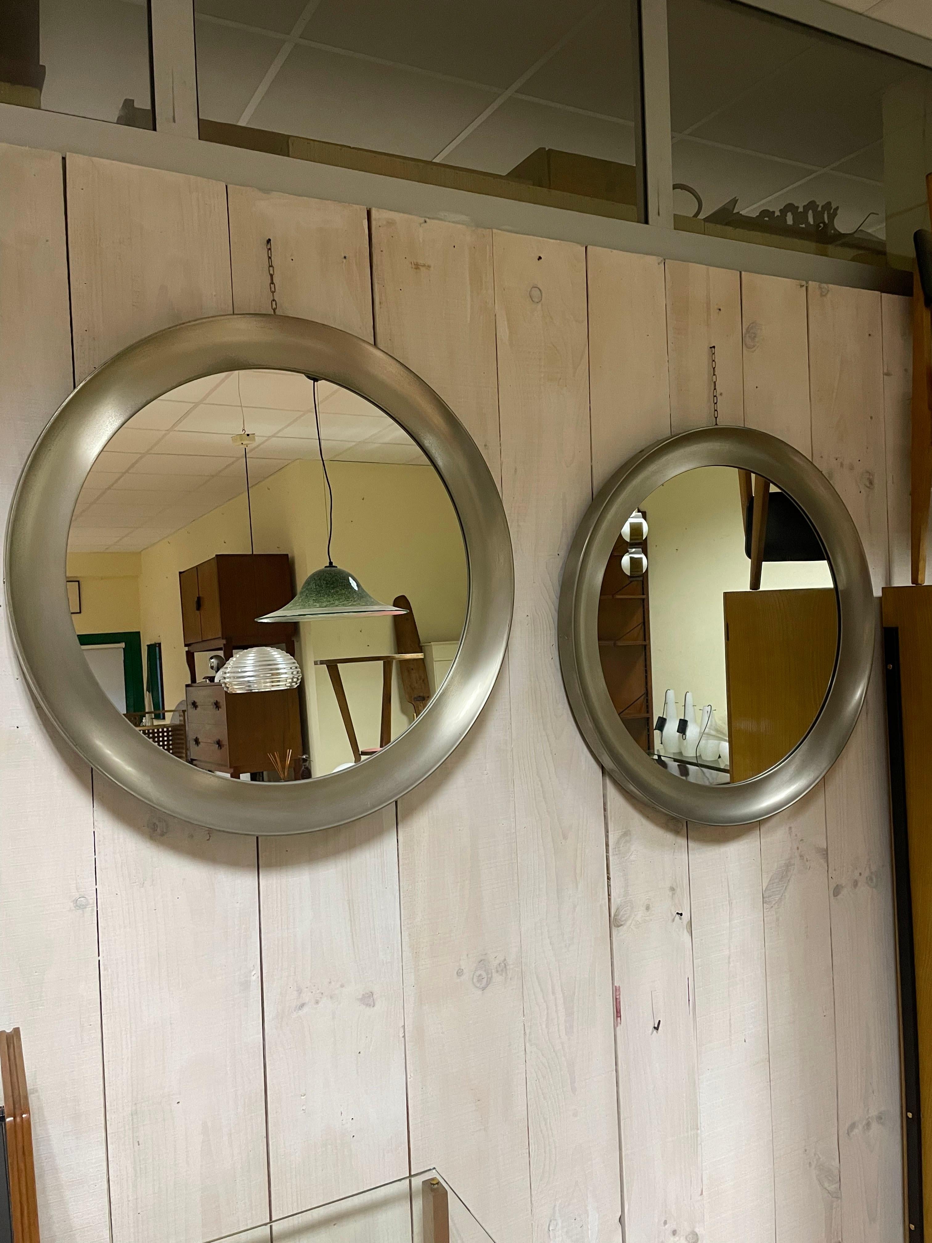Set aus 2 Spiegeln, Modell Narciso, entworfen von Sergio Mazza für Artemide, 1960 (Mitte des 20. Jahrhunderts) im Angebot