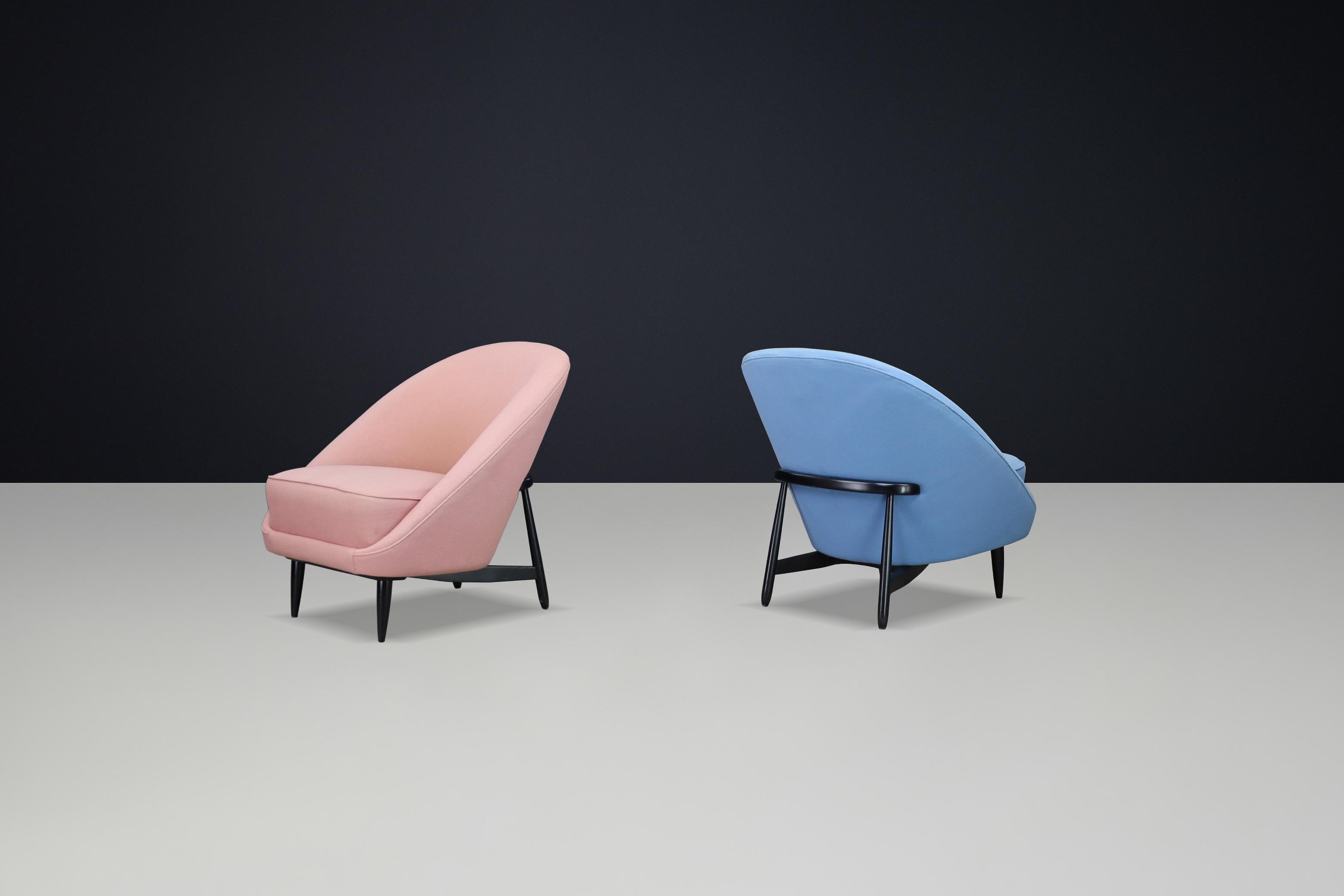 Ensemble de 2 chaises longues Model No 115 par Theo Ruth pour Artifort, Pays-Bas, années 1950 Bon état - En vente à Almelo, NL