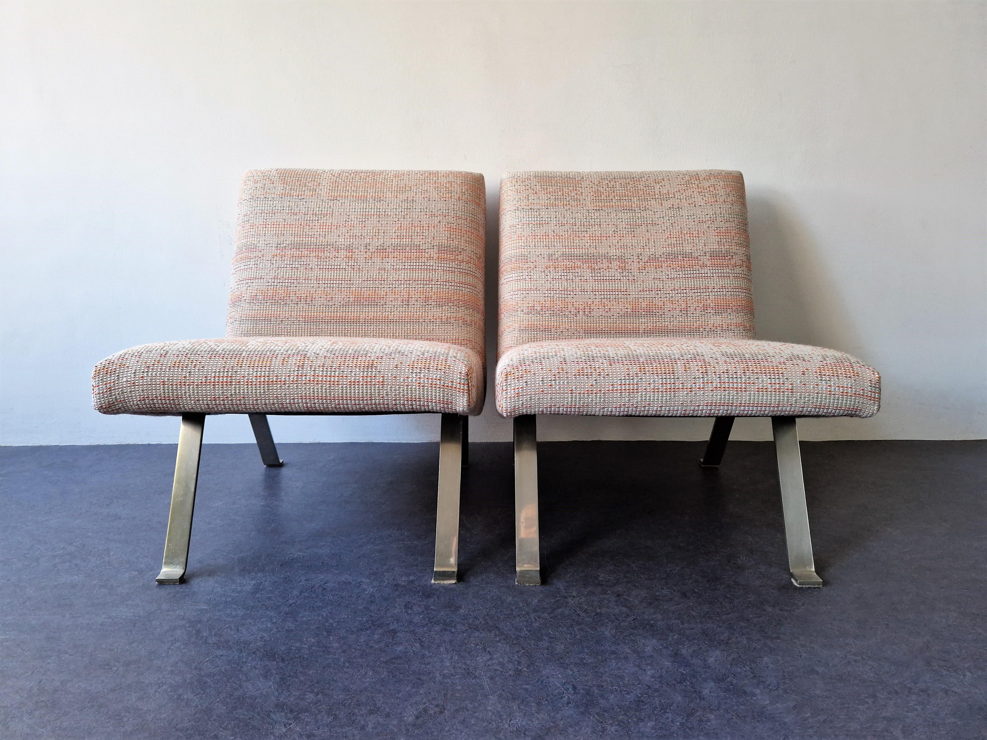Mid-Century Modern Ensemble de 2 chaises longues Modèle 141 de Joseph Andre Motte pour Artifort, années 1950 en vente