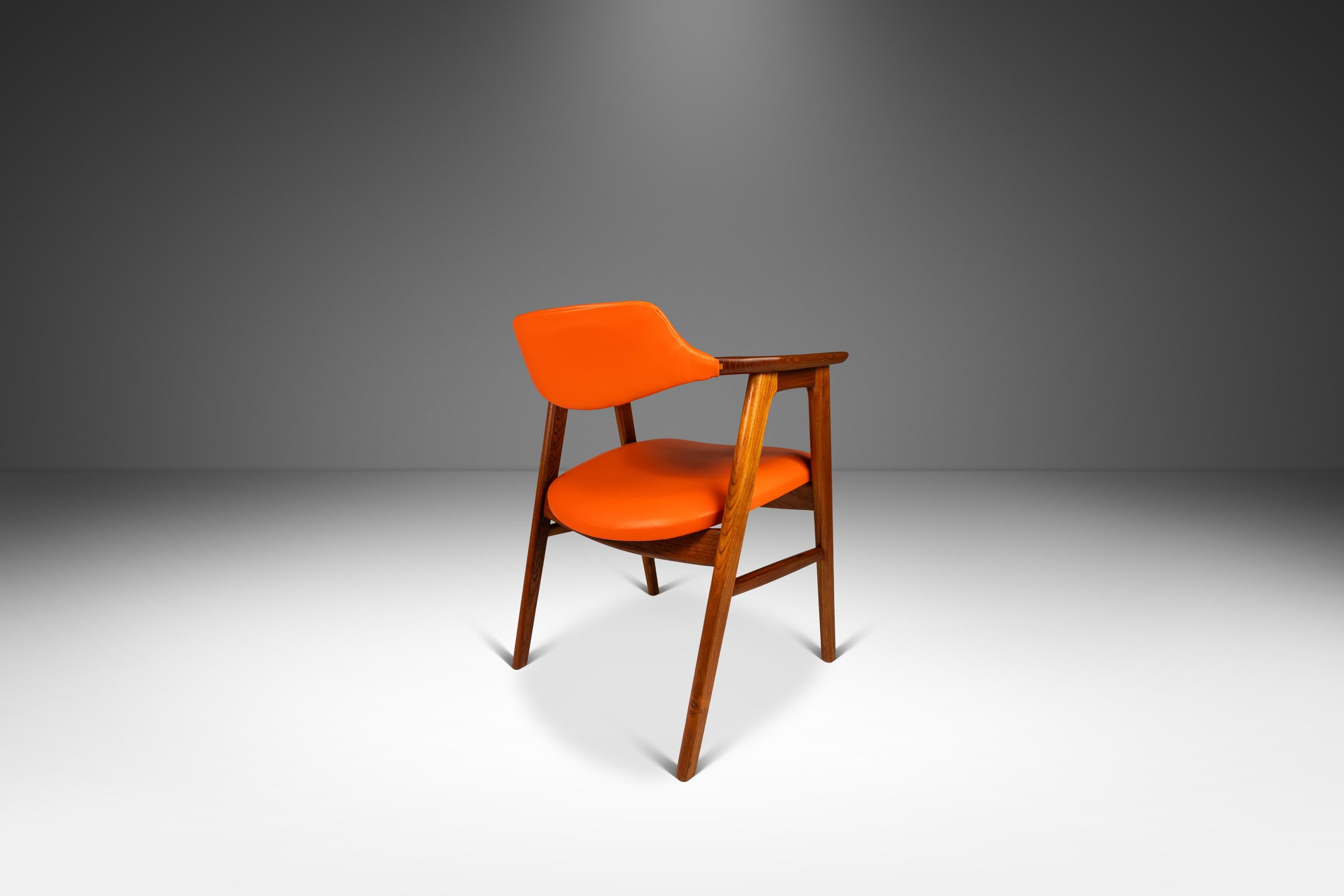 Danish Set of 2 Model 42 Arm Chairs, Erik Kirkegaard, Høng Stolefabrik, Denmark, 1950's