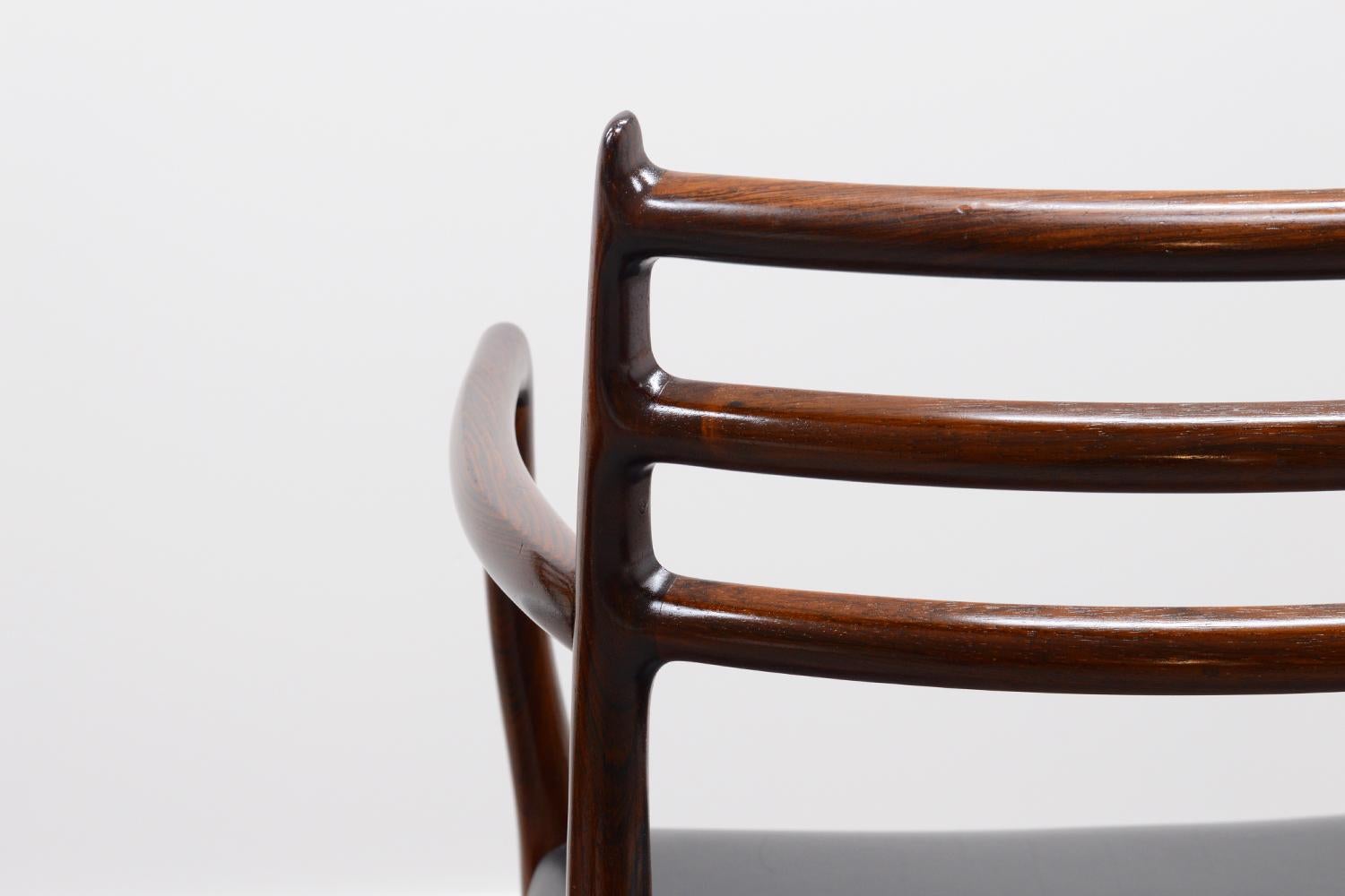 Mid-Century Modern Set of 2 Model 62 Rosewood Dining Chairs by Niels Otto Møller