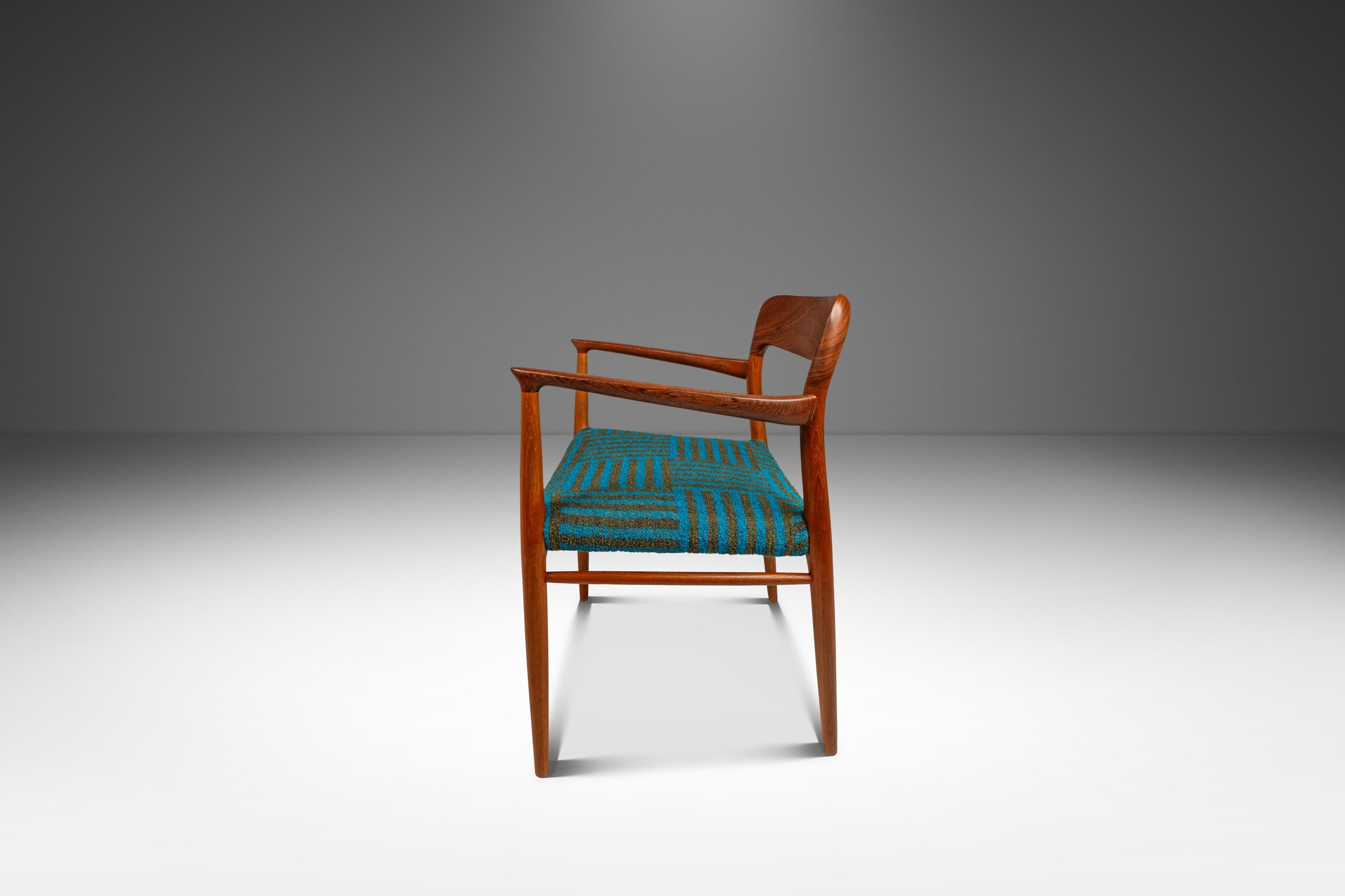 Mid-Century Modern Ensemble de 2 chaises modèle #75, Niels Møller, JL Møllers Møbelfabrik, Danemark, années 1960 en vente