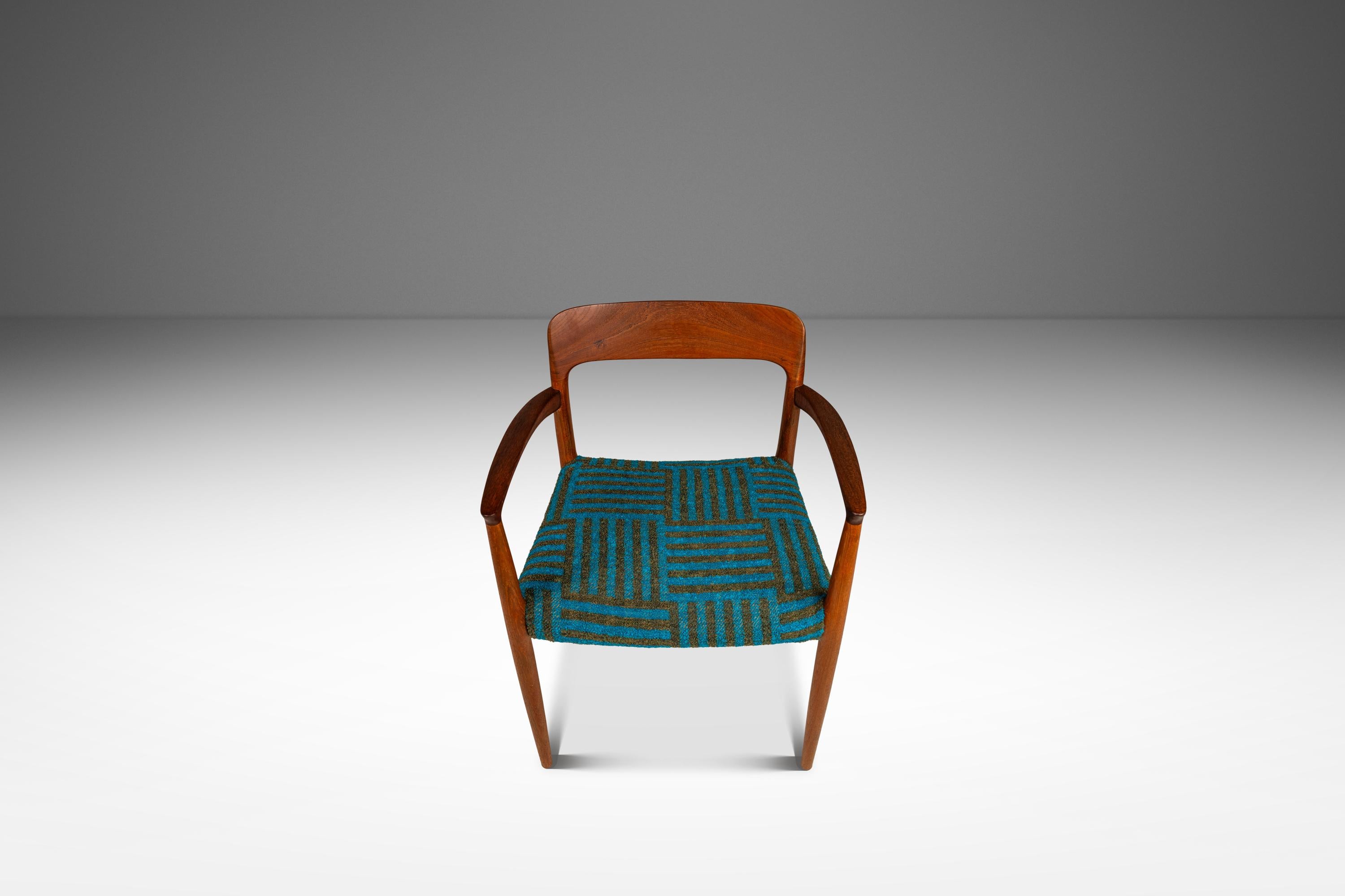 Milieu du XXe siècle Ensemble de 2 chaises modèle #75, Niels Møller, JL Møllers Møbelfabrik, Danemark, années 1960 en vente