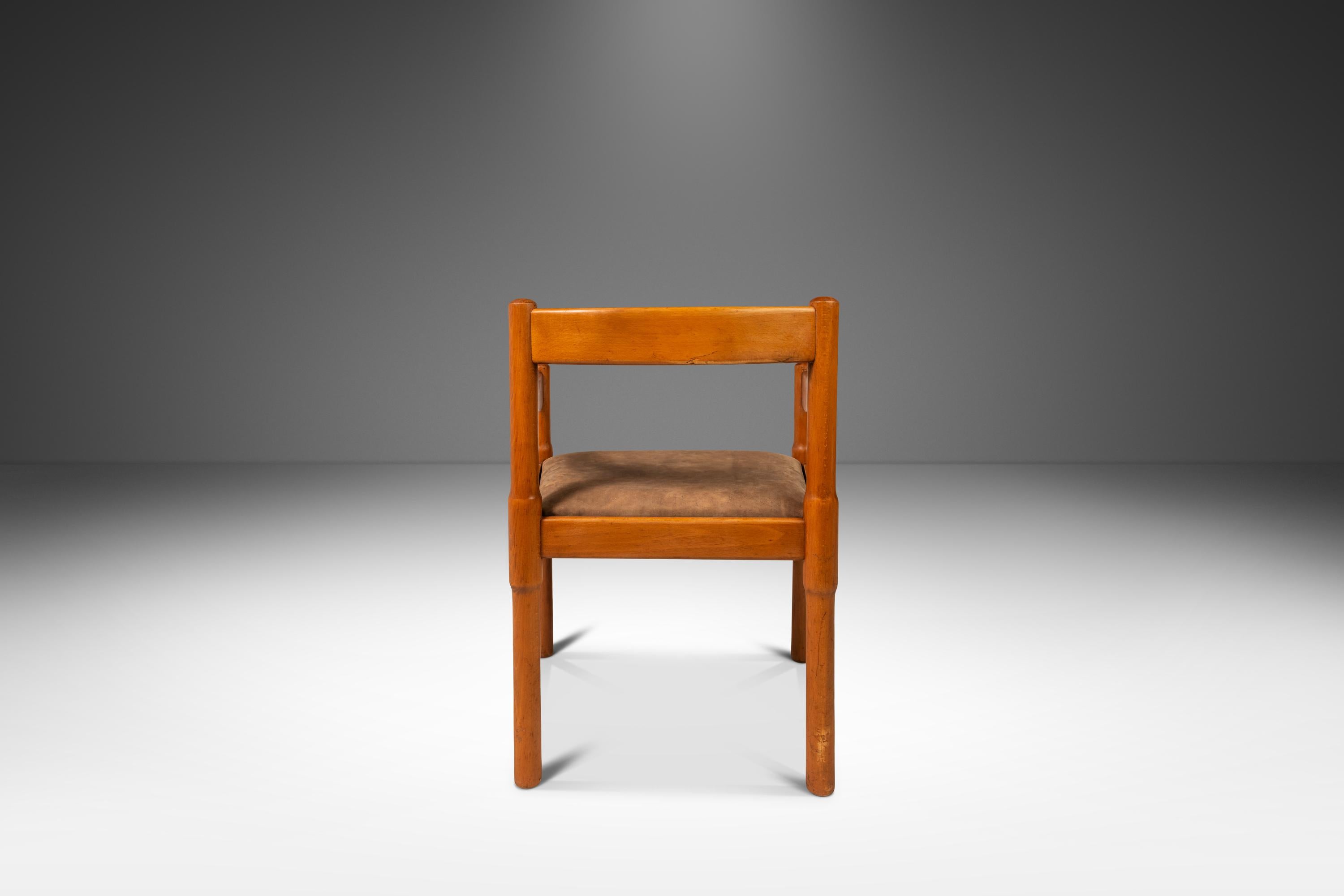 Mid-Century Modern Ensemble de 2 chaises modèle 892 de Vico Magistretti pour Cassina, Italie, vers les années 1960 en vente