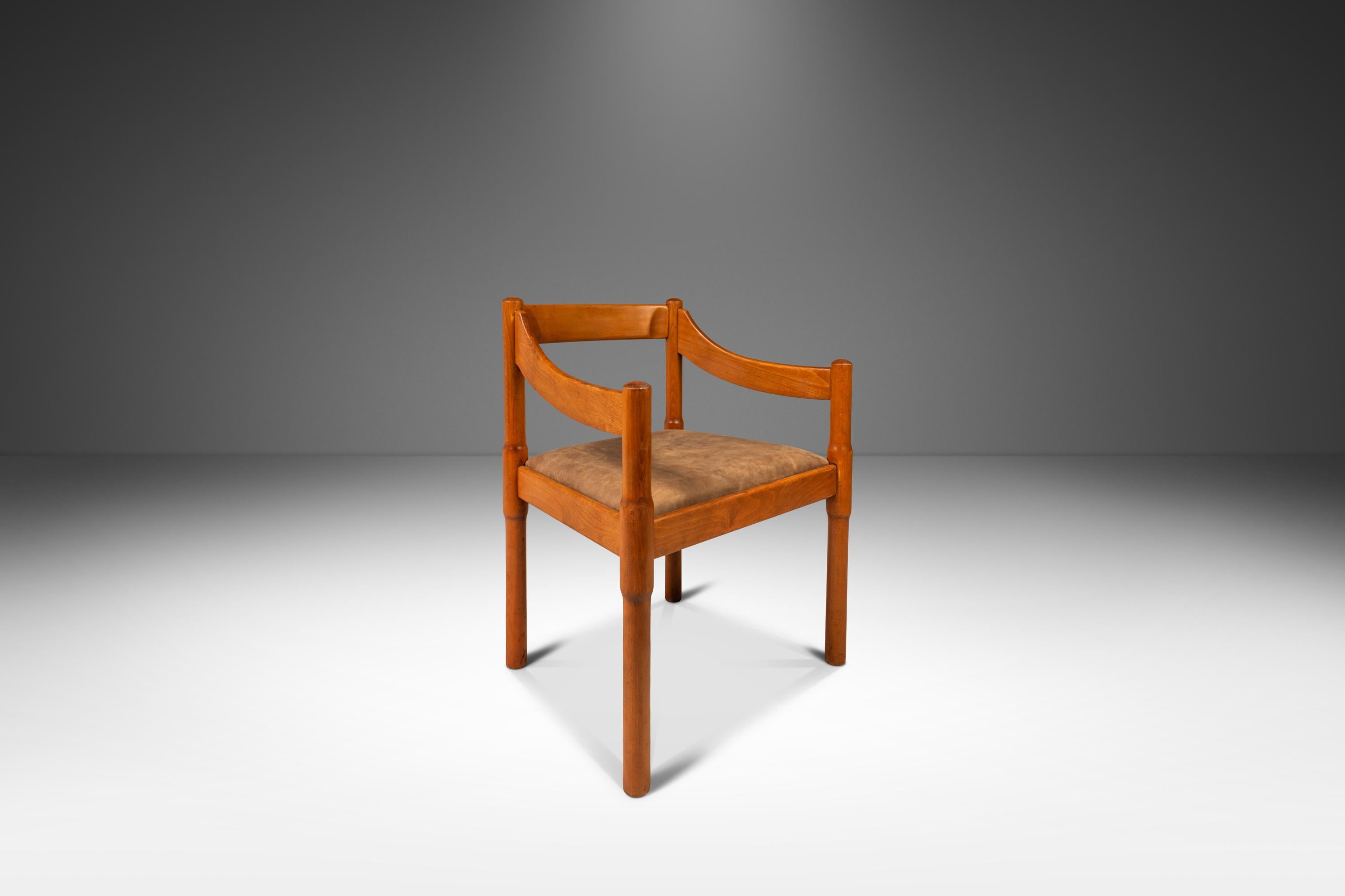 Ensemble de 2 chaises modèle 892 de Vico Magistretti pour Cassina, Italie, vers les années 1960 Bon état - En vente à Deland, FL