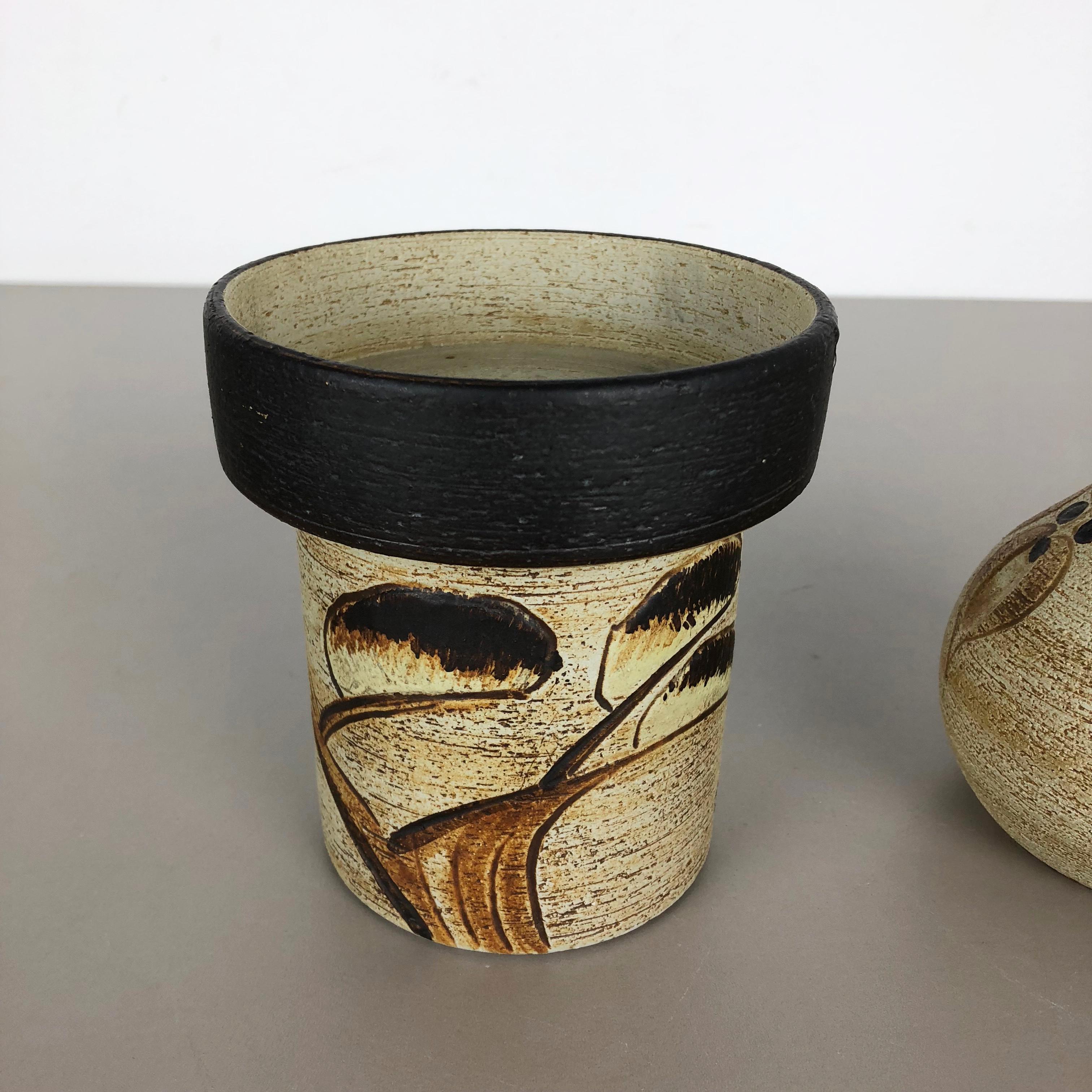 Set of 2 Modernist 1970s Vase Sculptures Peter Müller for Sgrafo Modern, Germany In Good Condition For Sale In Kirchlengern, DE