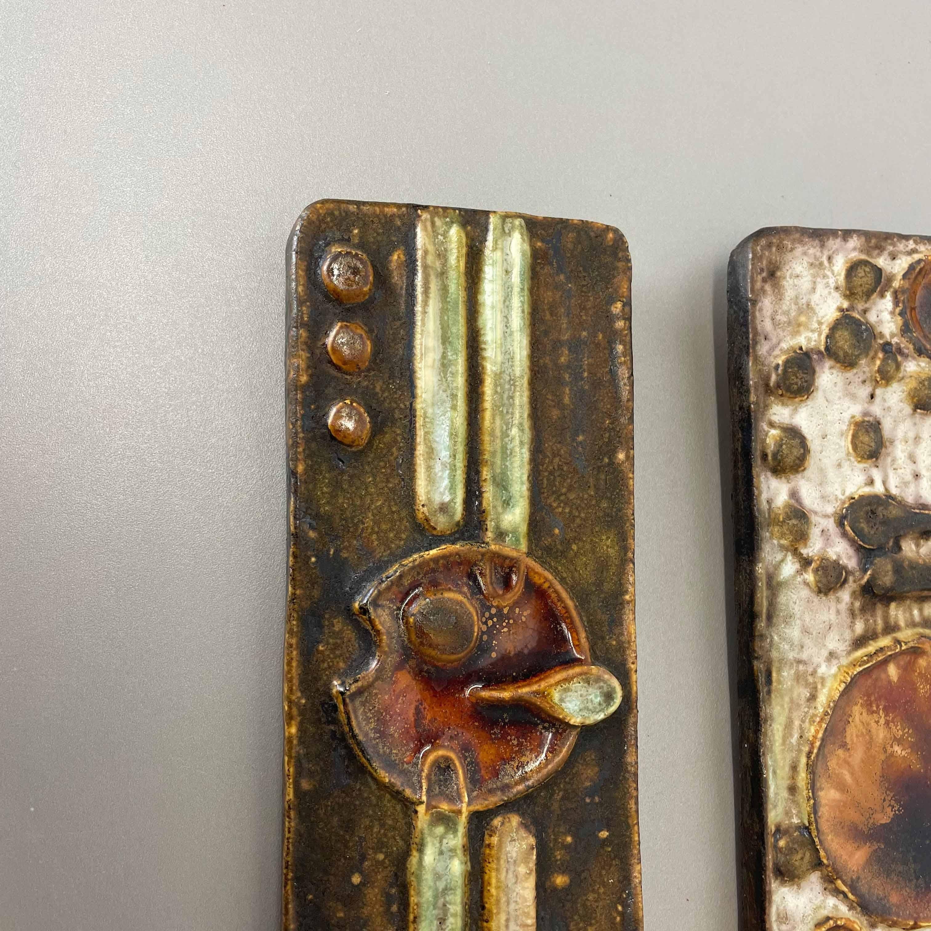 Set di 2 oggetti da parete in ceramica modernista Helmut Schäffenacker, Germania 1960 In condizioni buone in vendita a Kirchlengern, DE