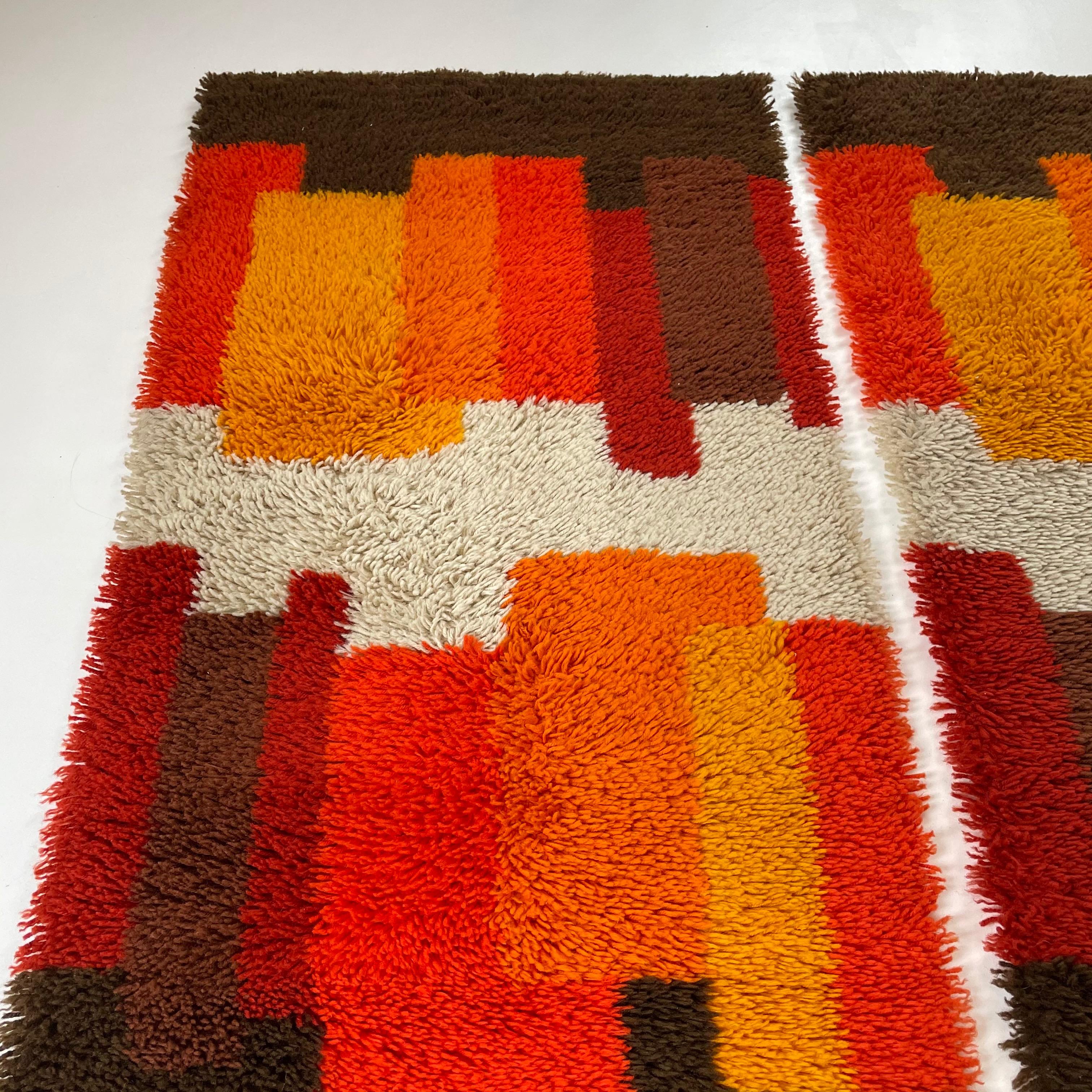2er-Set modernistischer, mehrfarbiger Rya-Teppich mit hohem Flor von Desso, Niederlande, 1970er Jahre (Niederländisch) im Angebot