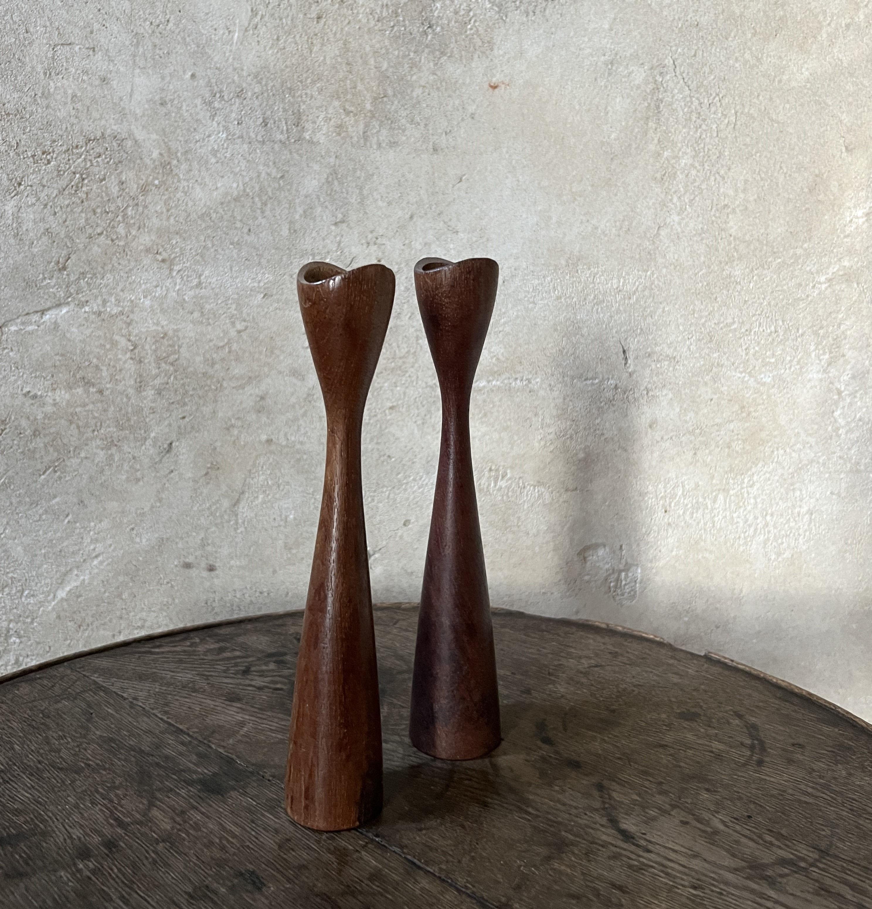 Set of 2 modernist organic candlesticks In Good Condition For Sale In Vosselaar, BE