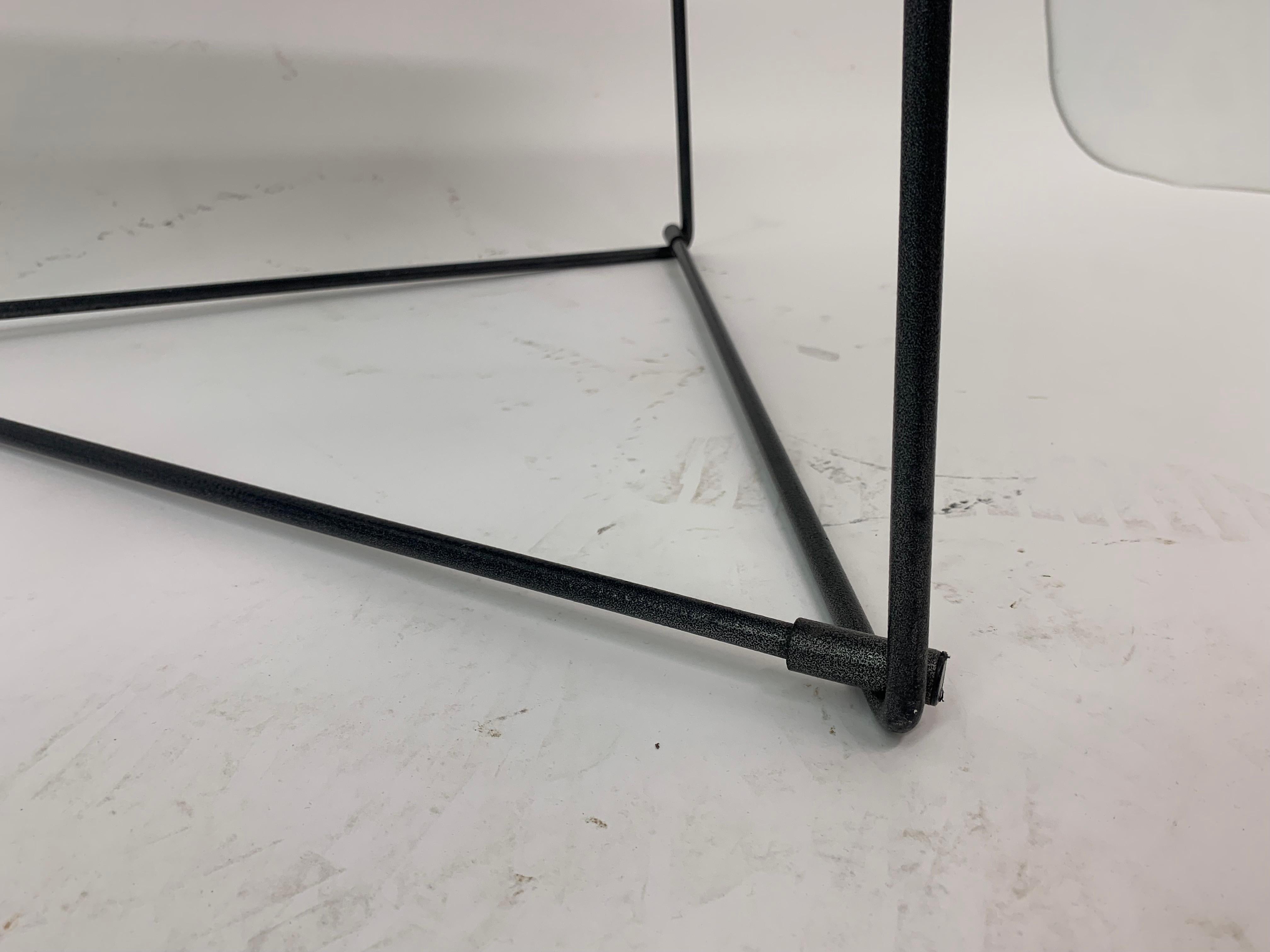 Set of 2 Modernist Triangular ‘Oti’ Side Table by Niels Gammelgaard for Ikea 8