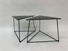 2er-Set Modernistischer dreieckiger 'Oti' Beistelltisch von Niels Gammelgaard für Ikea