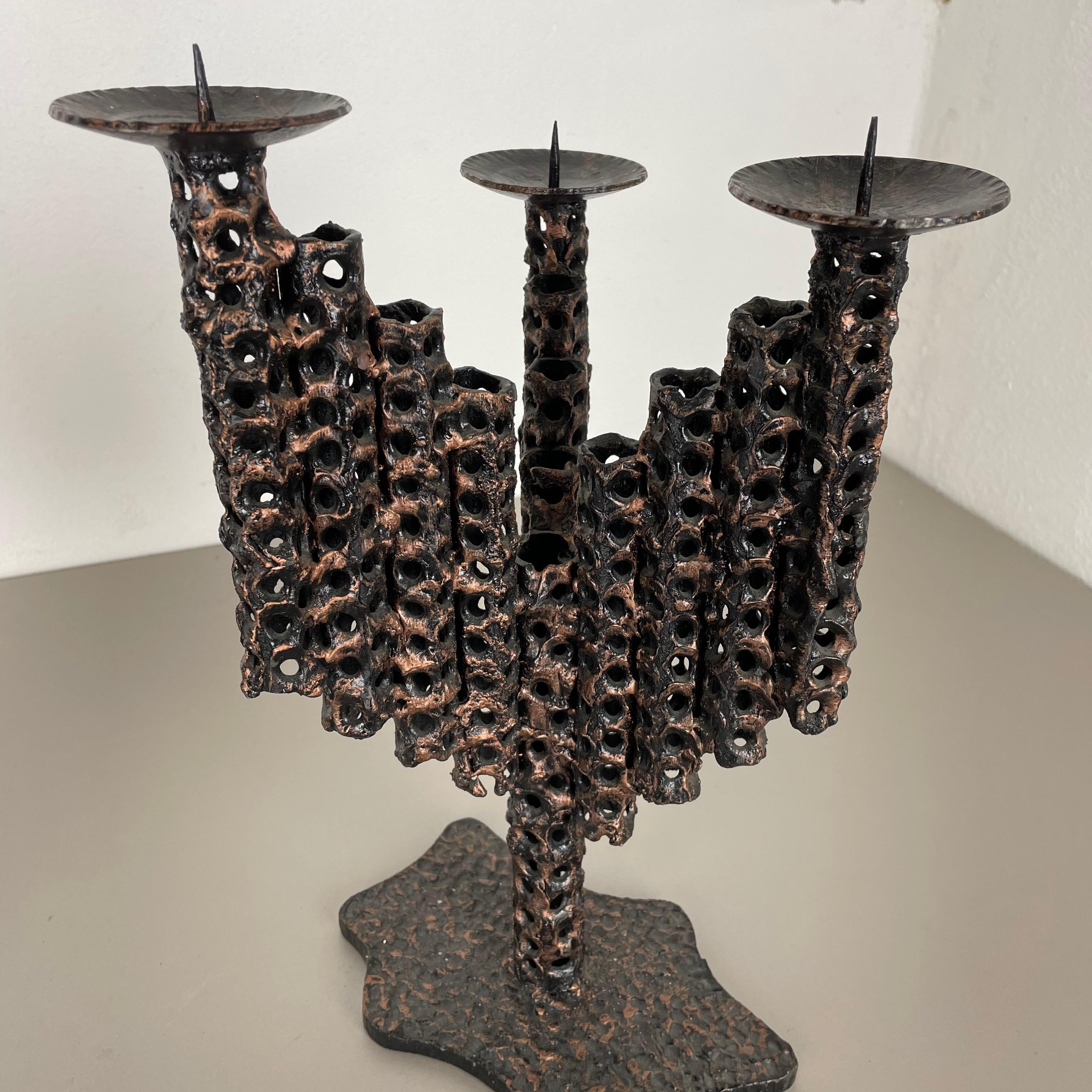 Set of 2 Modernist Vintage 1970s Sculptural Brutalist Metal Candleholder, France For Sale 5