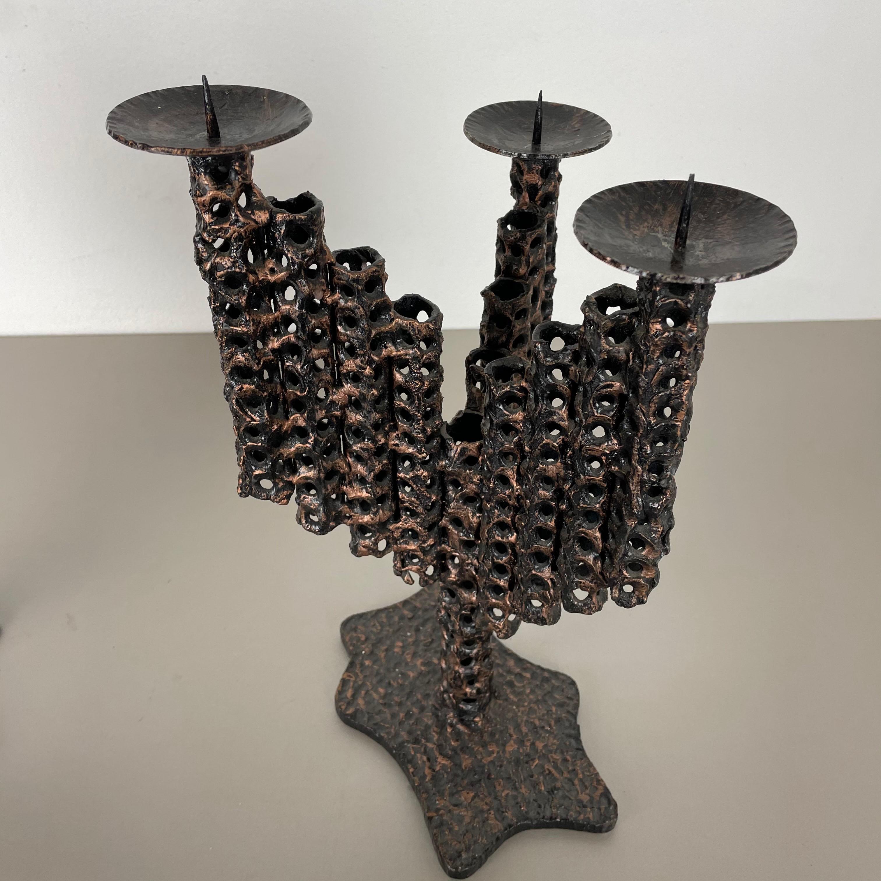 Set of 2 Modernist Vintage 1970s Sculptural Brutalist Metal Candleholder, France For Sale 8