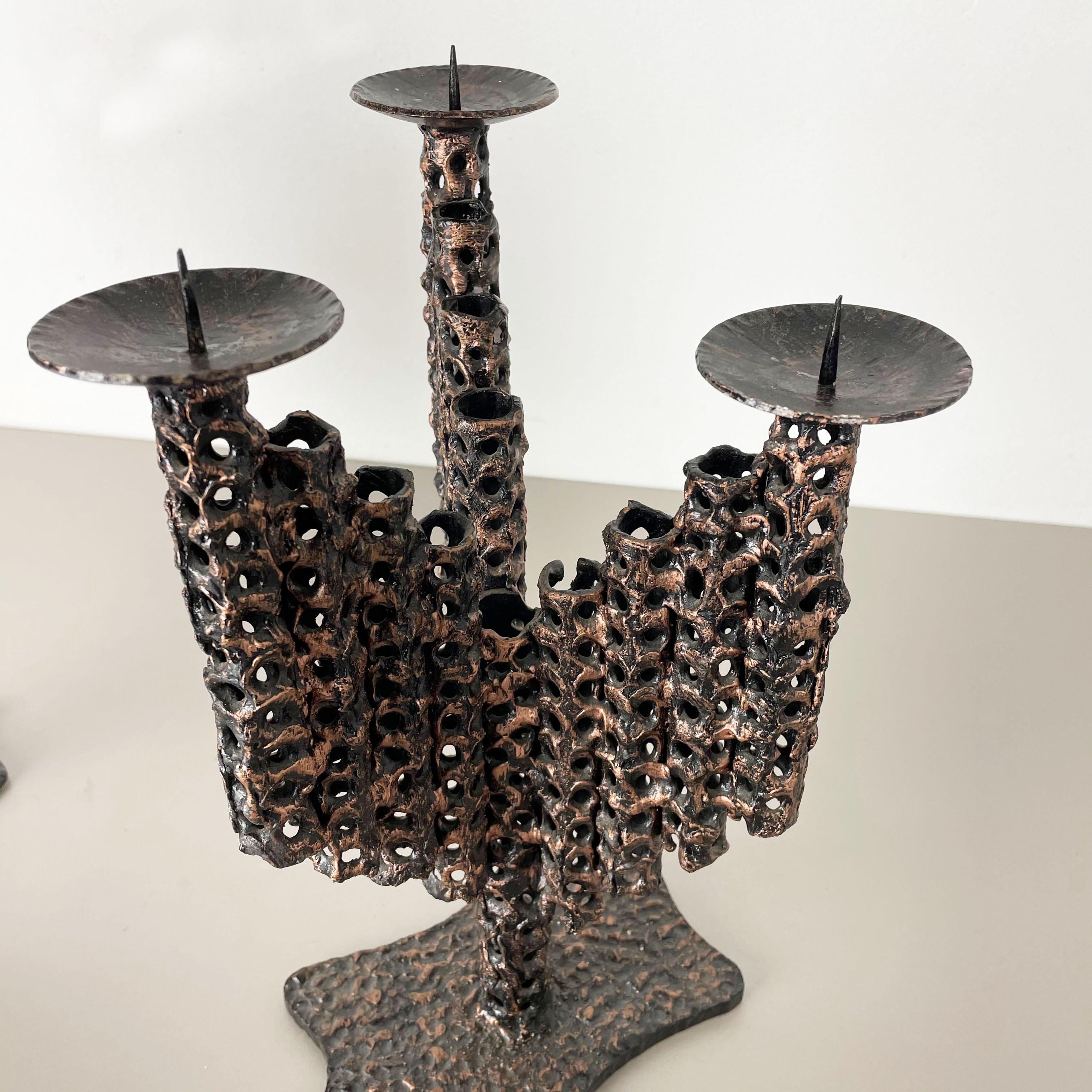 Set of 2 Modernist Vintage 1970s Sculptural Brutalist Metal Candleholder, France For Sale 11