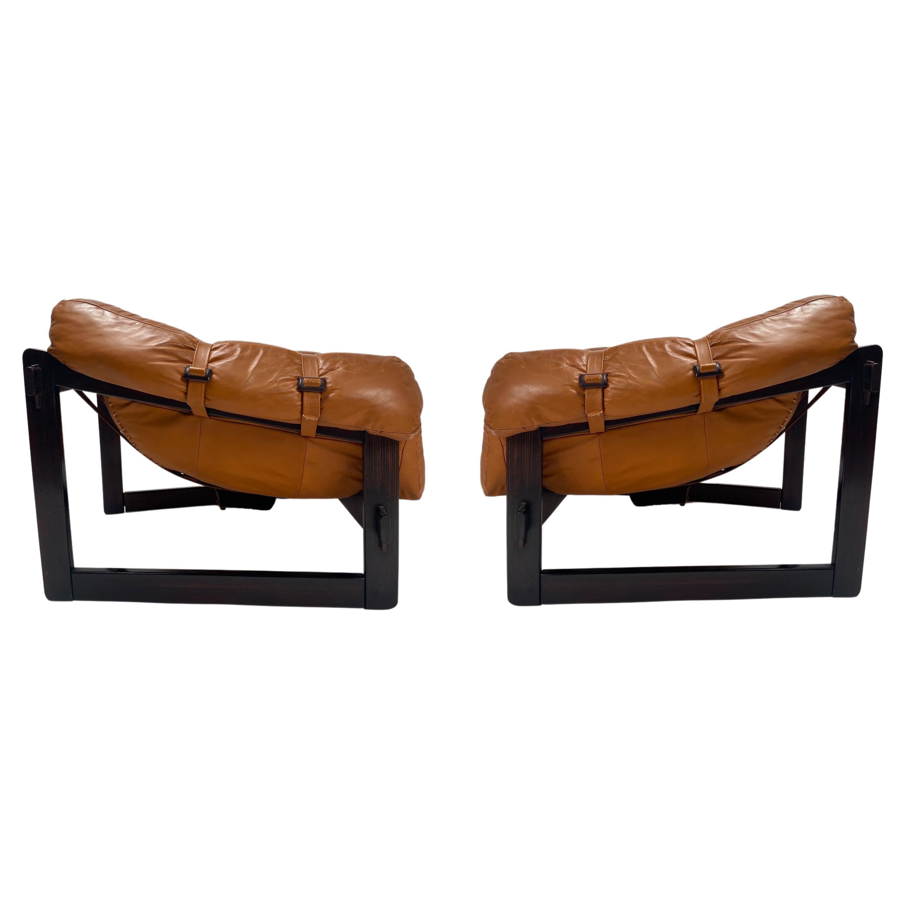 Set of 2 MP-091 Lounge Chairs by Percival Lafer, wood and leather, Brazil, 1960S