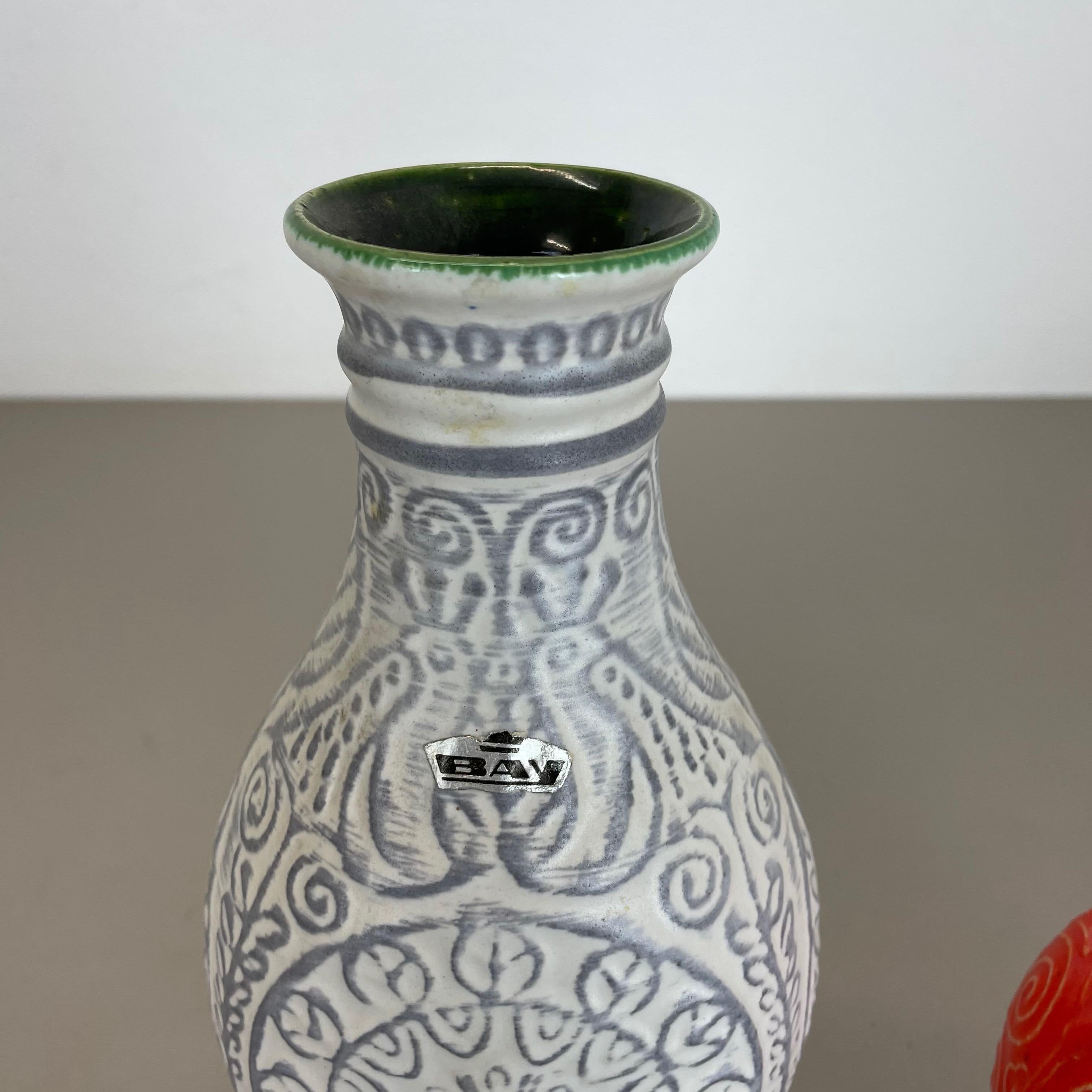 Set di 2 vasi in ceramica Op Art Multi-Color Fat Lava Made Bay Ceramics, Germania In condizioni buone in vendita a Kirchlengern, DE