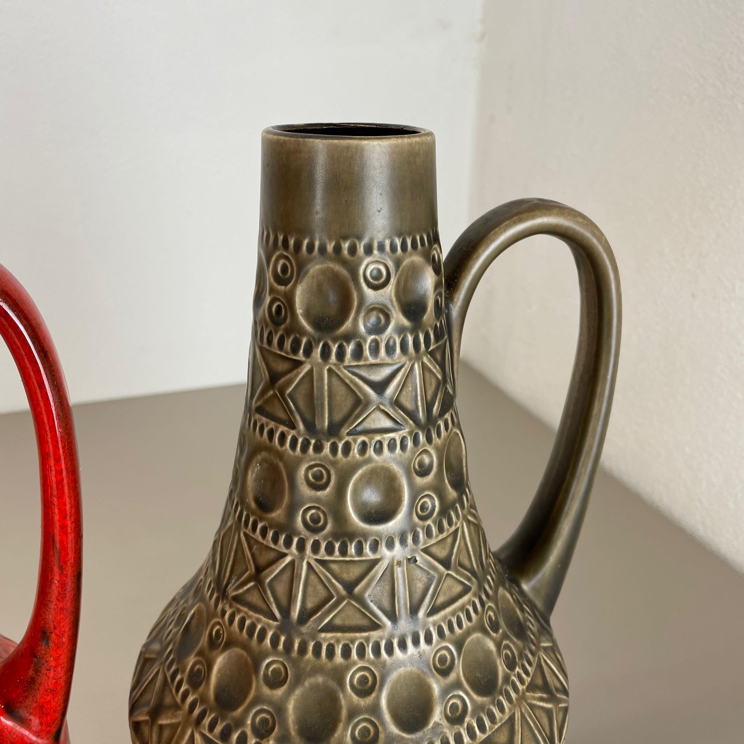 Set di 2 vasi in ceramica Op Art Multi-Color Fat Lava Made Bay Ceramics, Germania in vendita 2