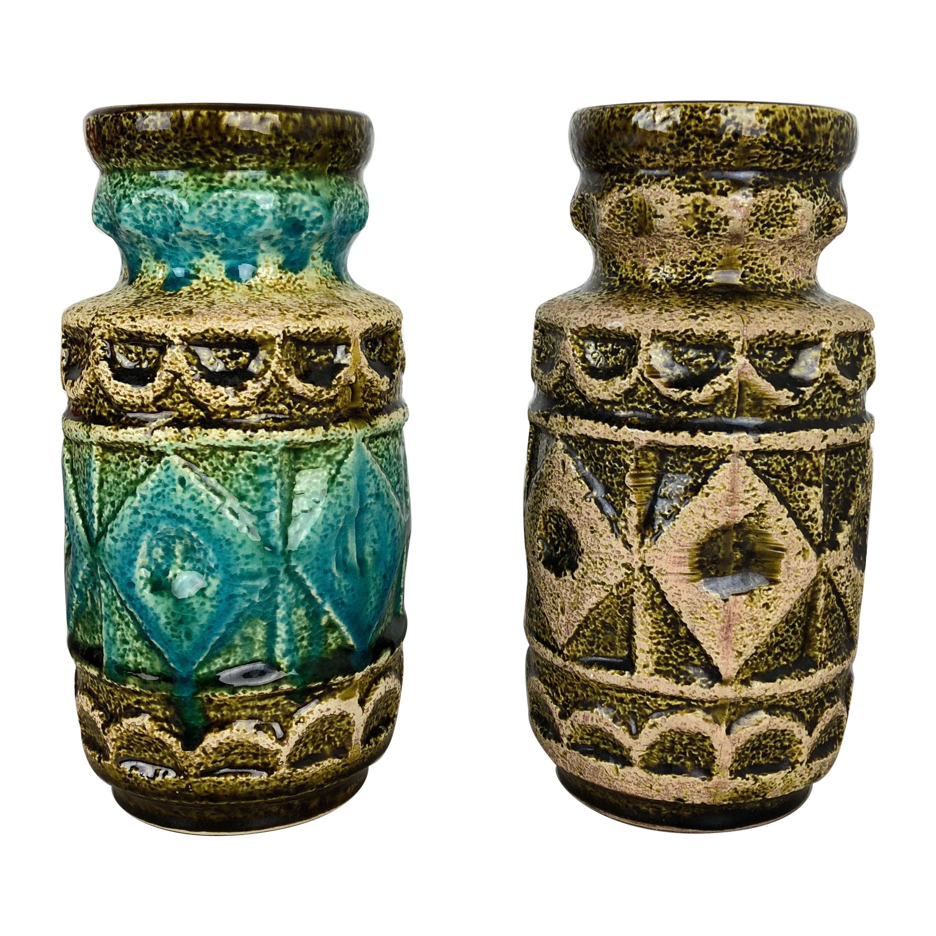 Ensemble de 2 vases multicolores en poterie Op Art de Bay Ceramics:: Allemagne:: années 1960
